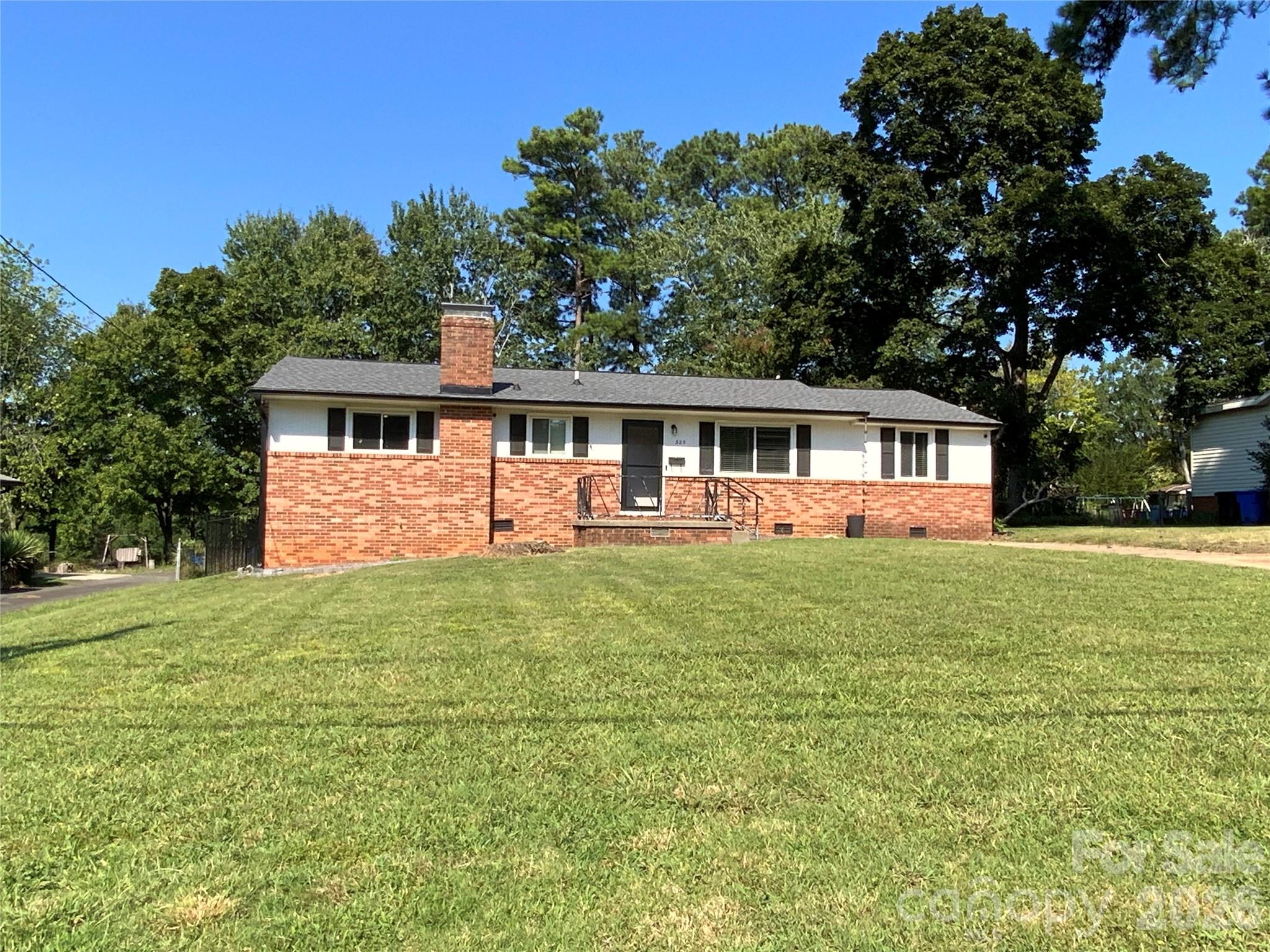 325 Glenwood Drive — photo