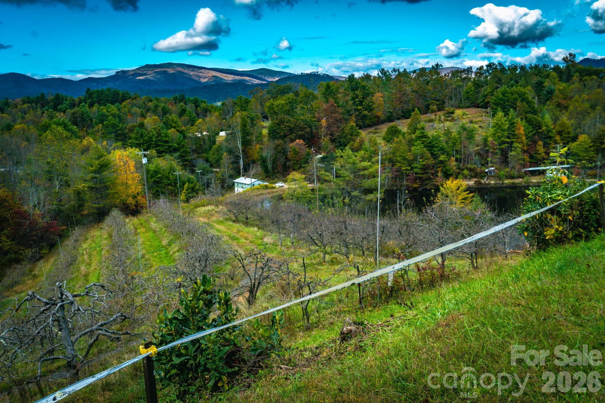 876 Saylor Lake Road — photo