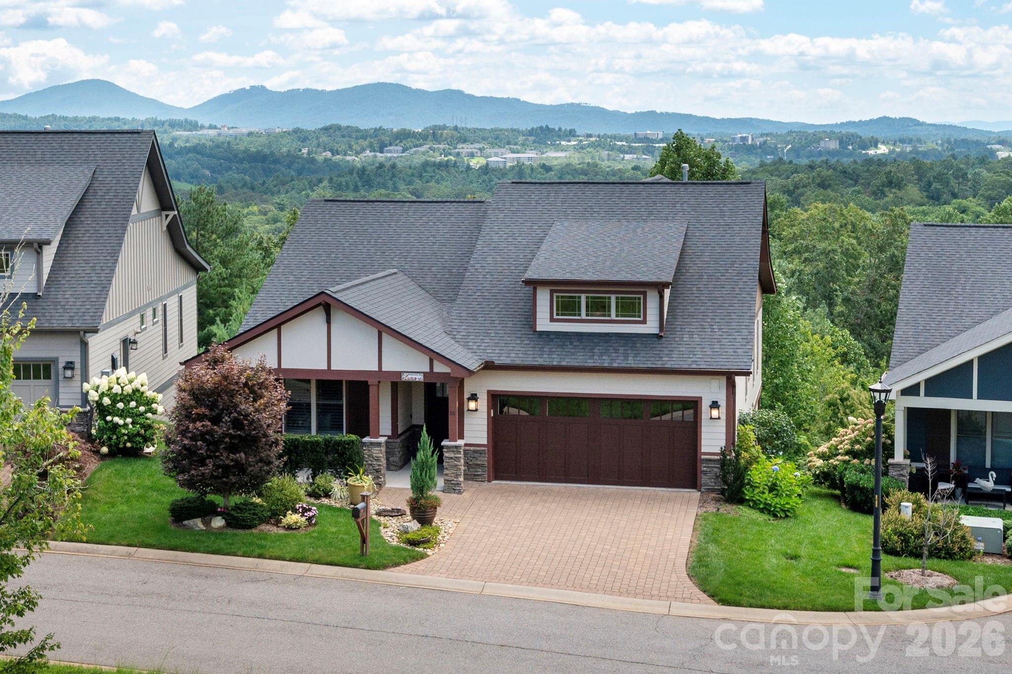 16 Britton Knoll Pass — photo