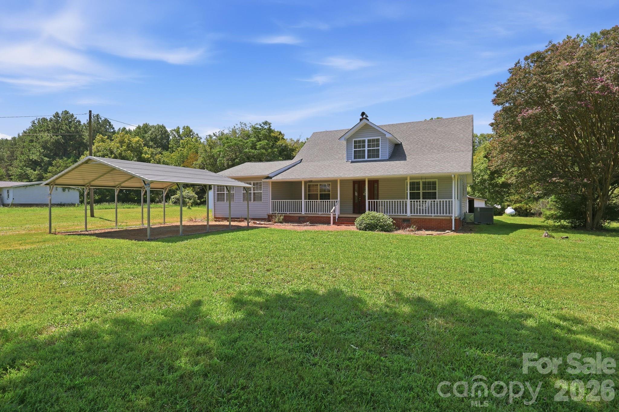 2565 Weaver Road — photo