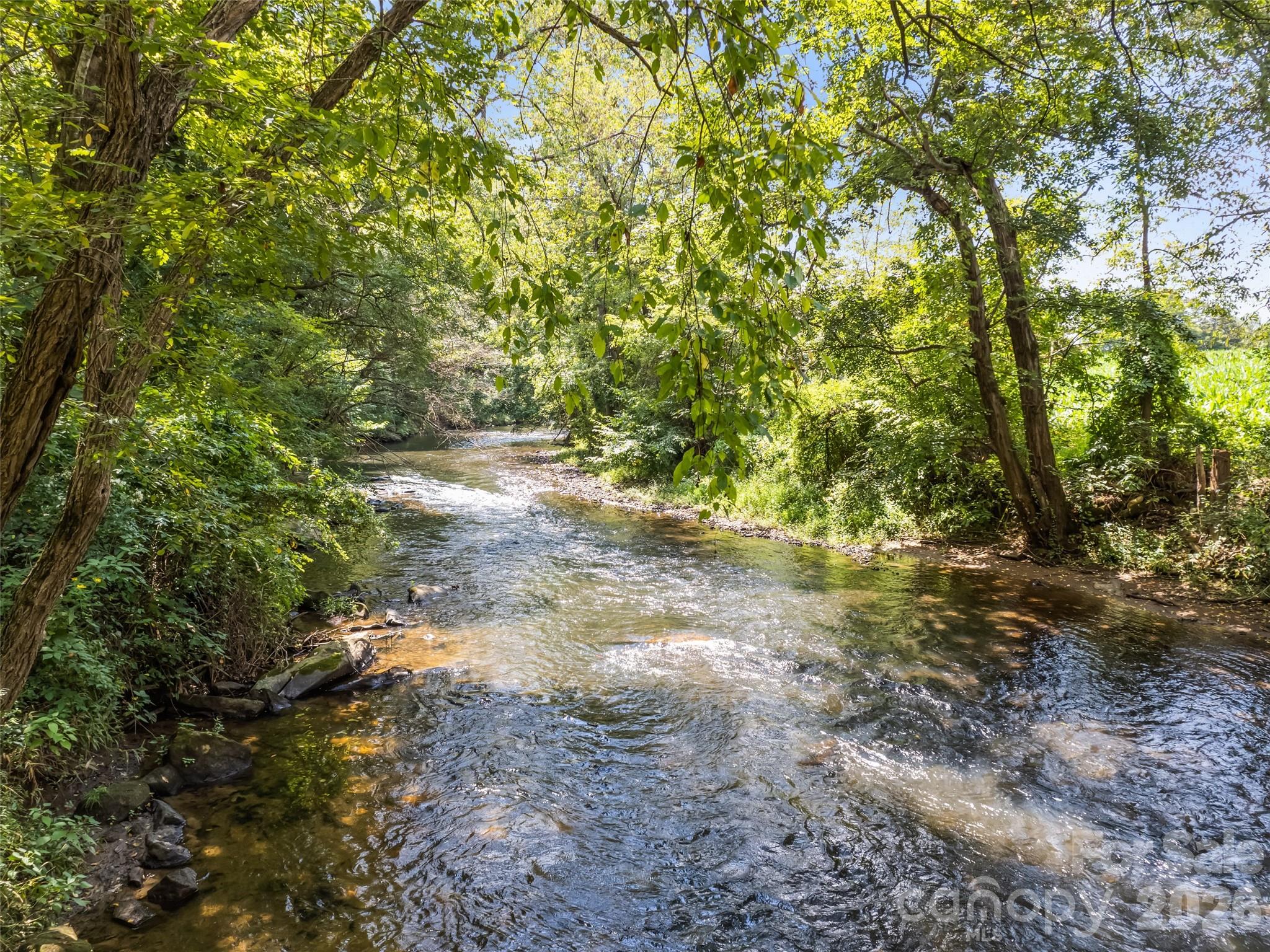 404 Loop Road, Clyde, NC 28721 — photo 2