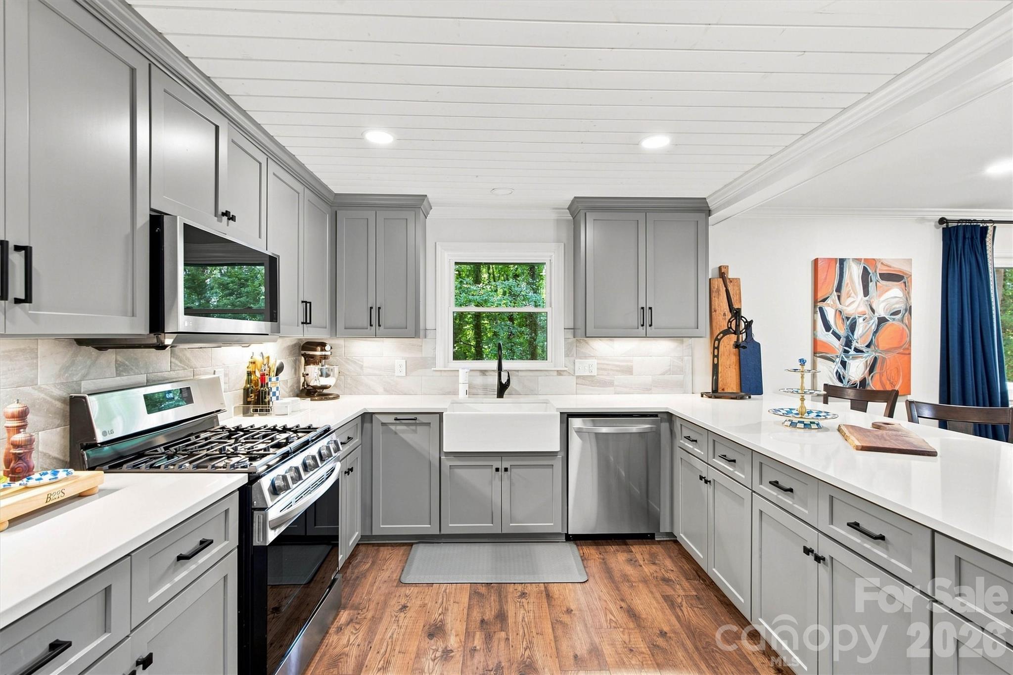 215 Pinehurst Lane — photo