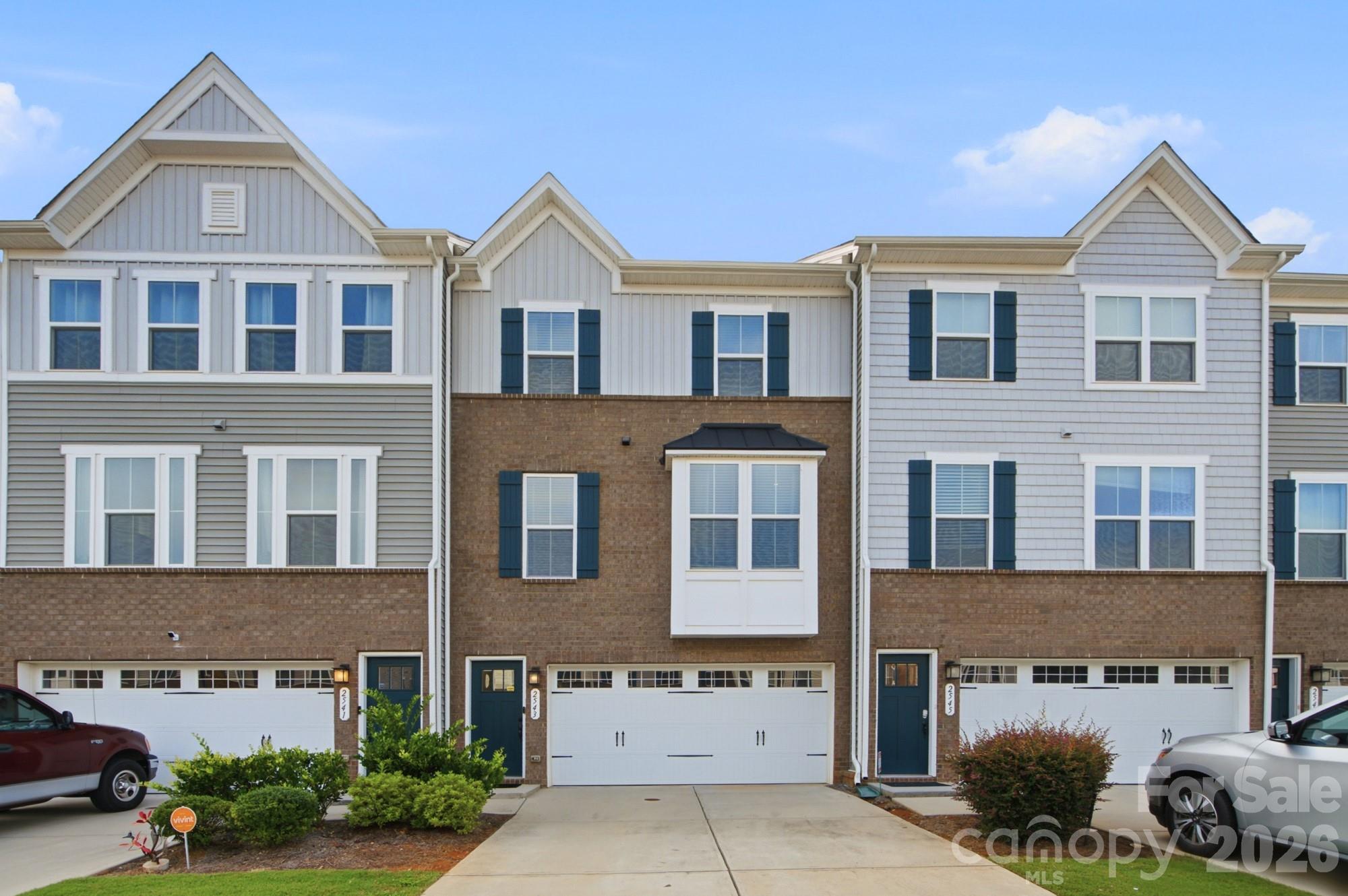 2543 Grantham Place Drive — photo