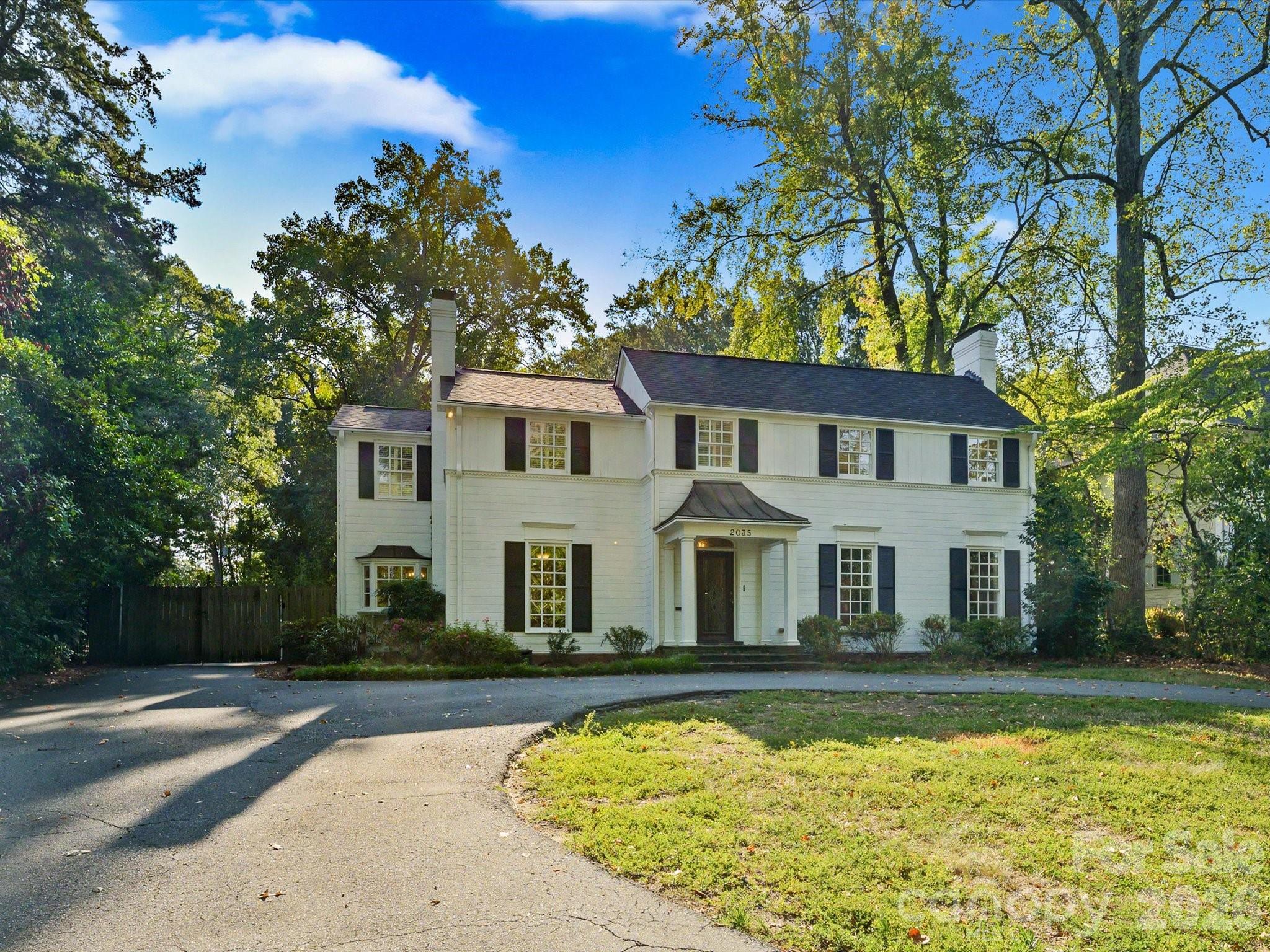 2035 Pinewood Circle — photo