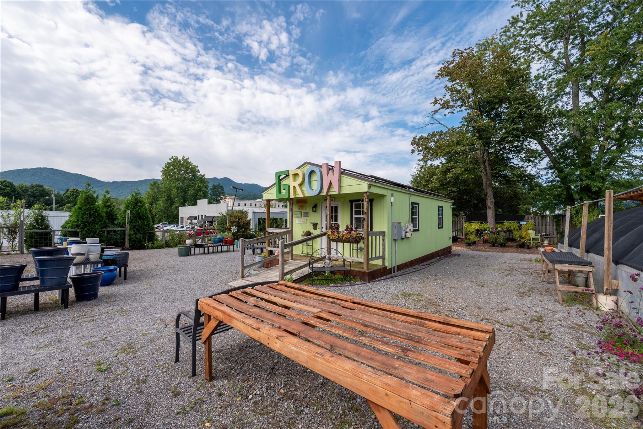 204 Black Mountain Avenue — photo