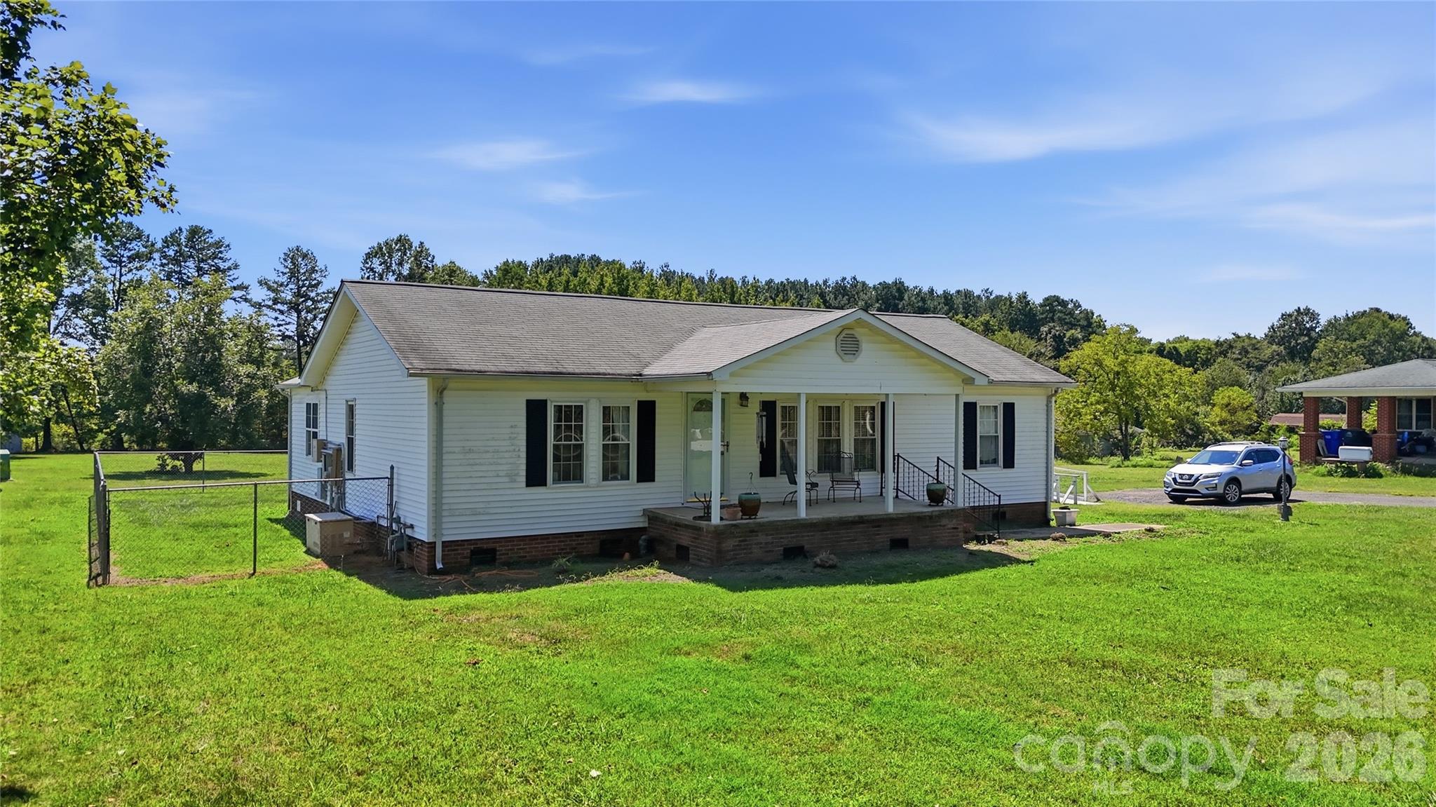 2185 E Ridge Road — photo
