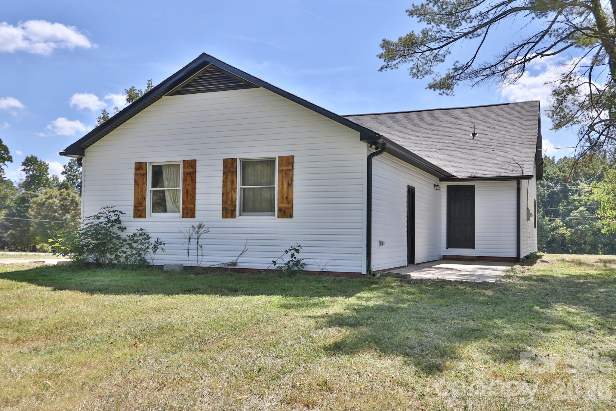 1826 N Oak Ridge Church Road — photo