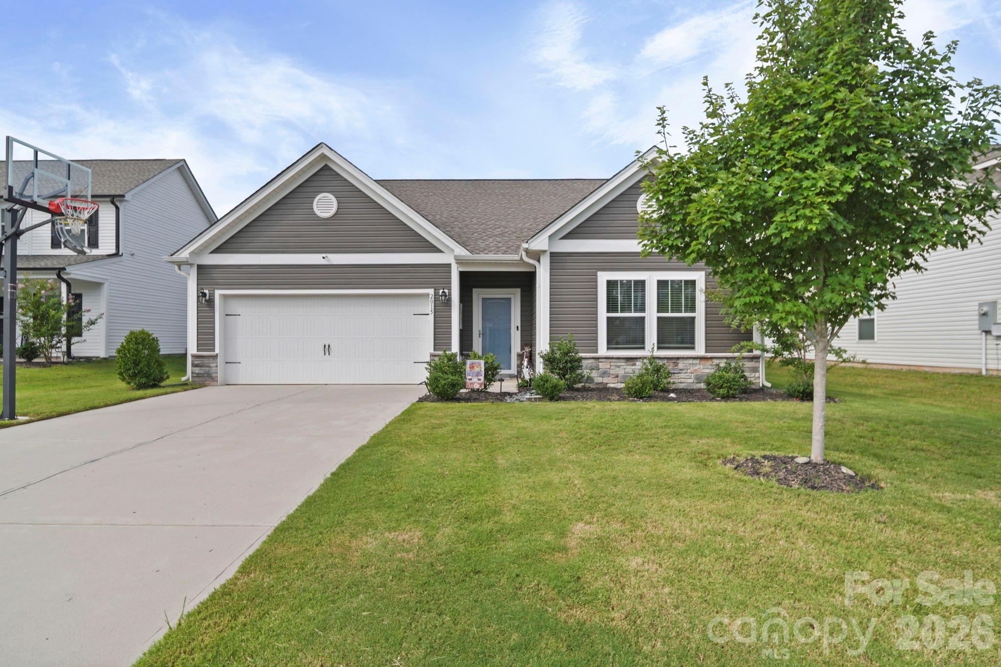 2015 McDonald Drive — photo