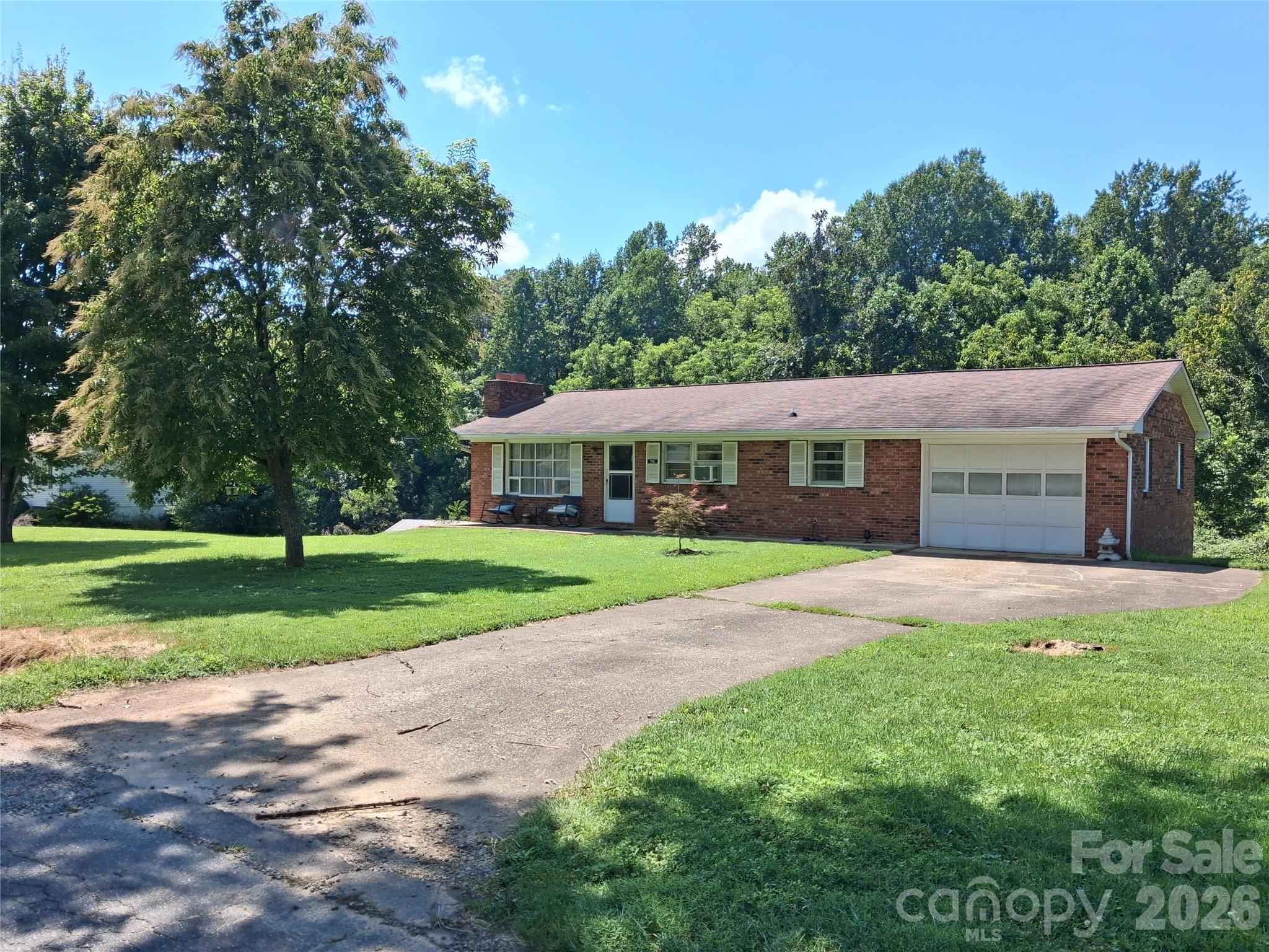 114 Ashworth Circle — photo
