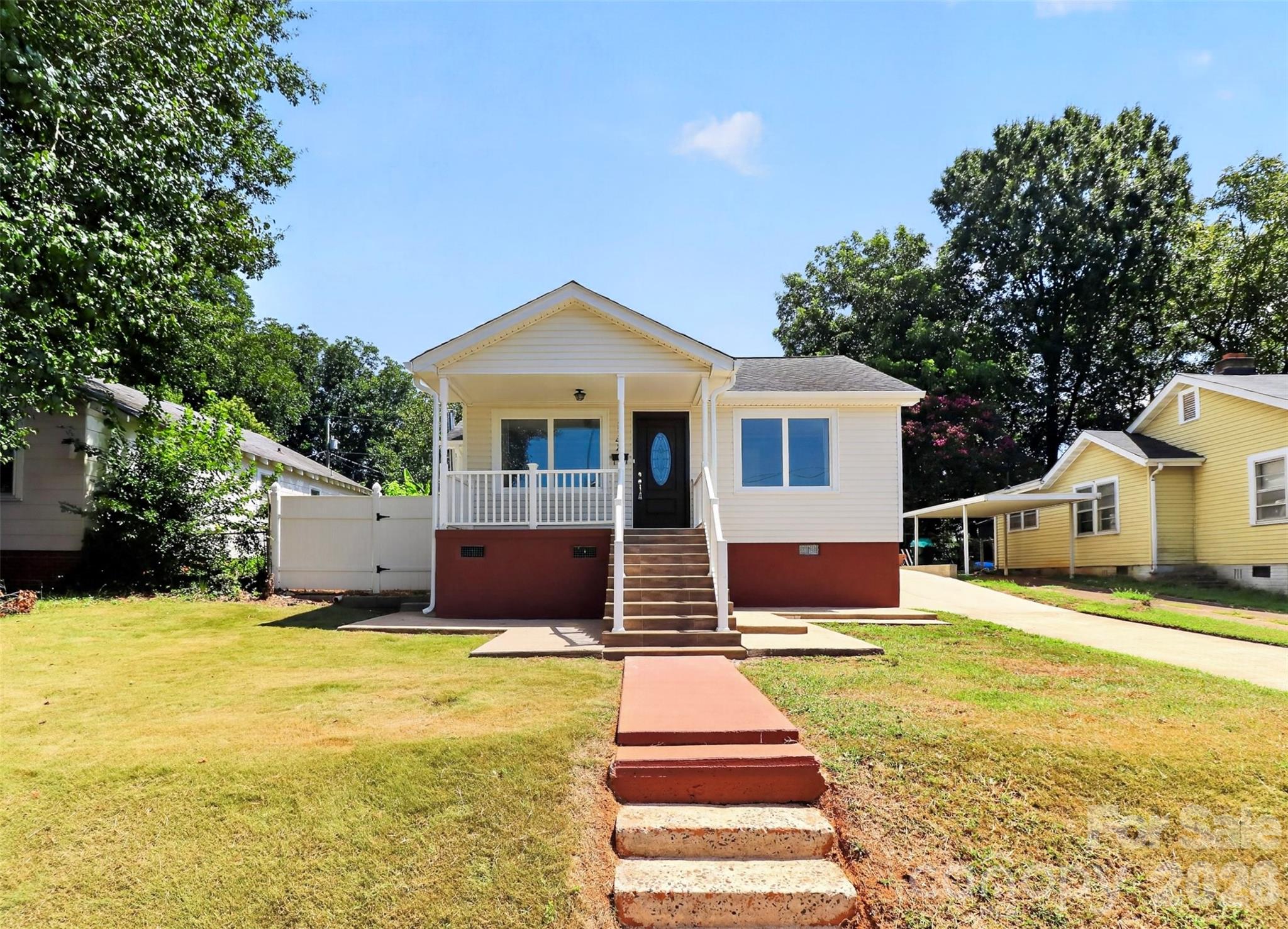 1142 Eisenhower Road — photo