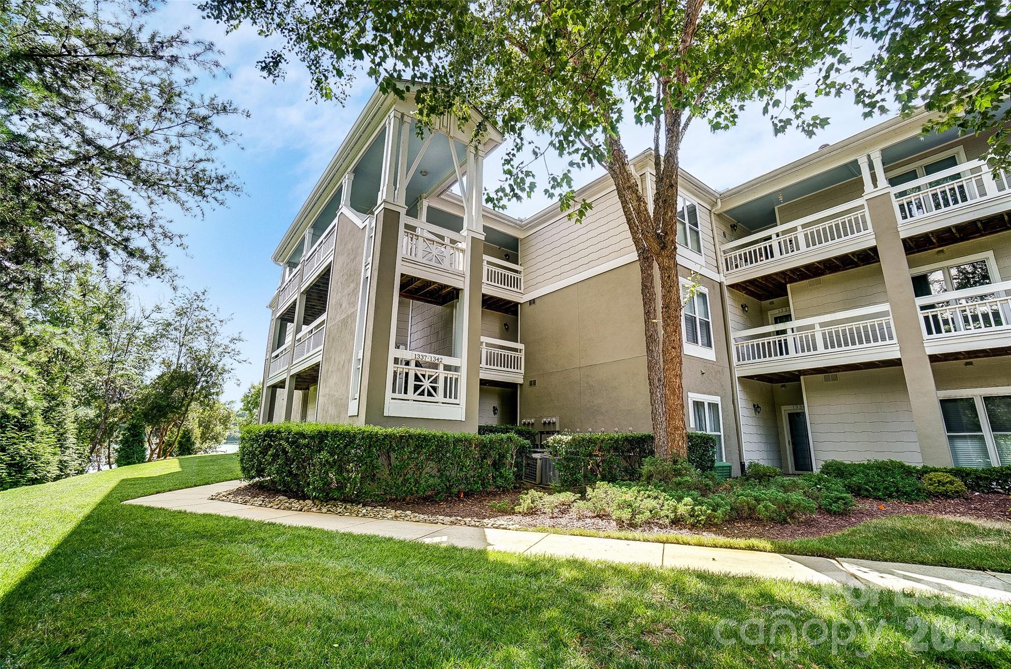 1339 Torrence Circle, Davidson, NC 28036 — photo 2