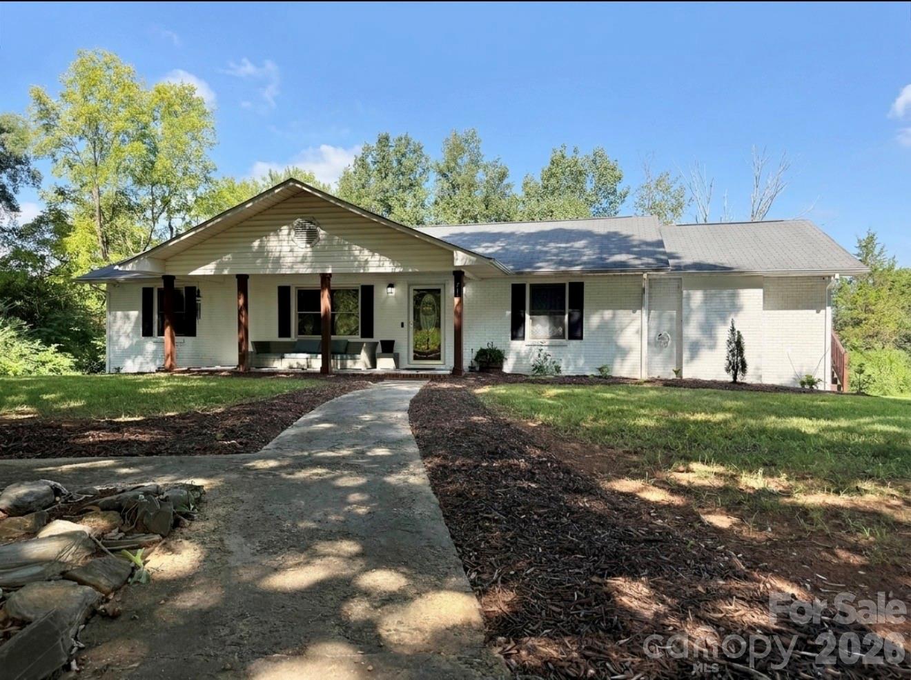 715 Grandview Road — photo