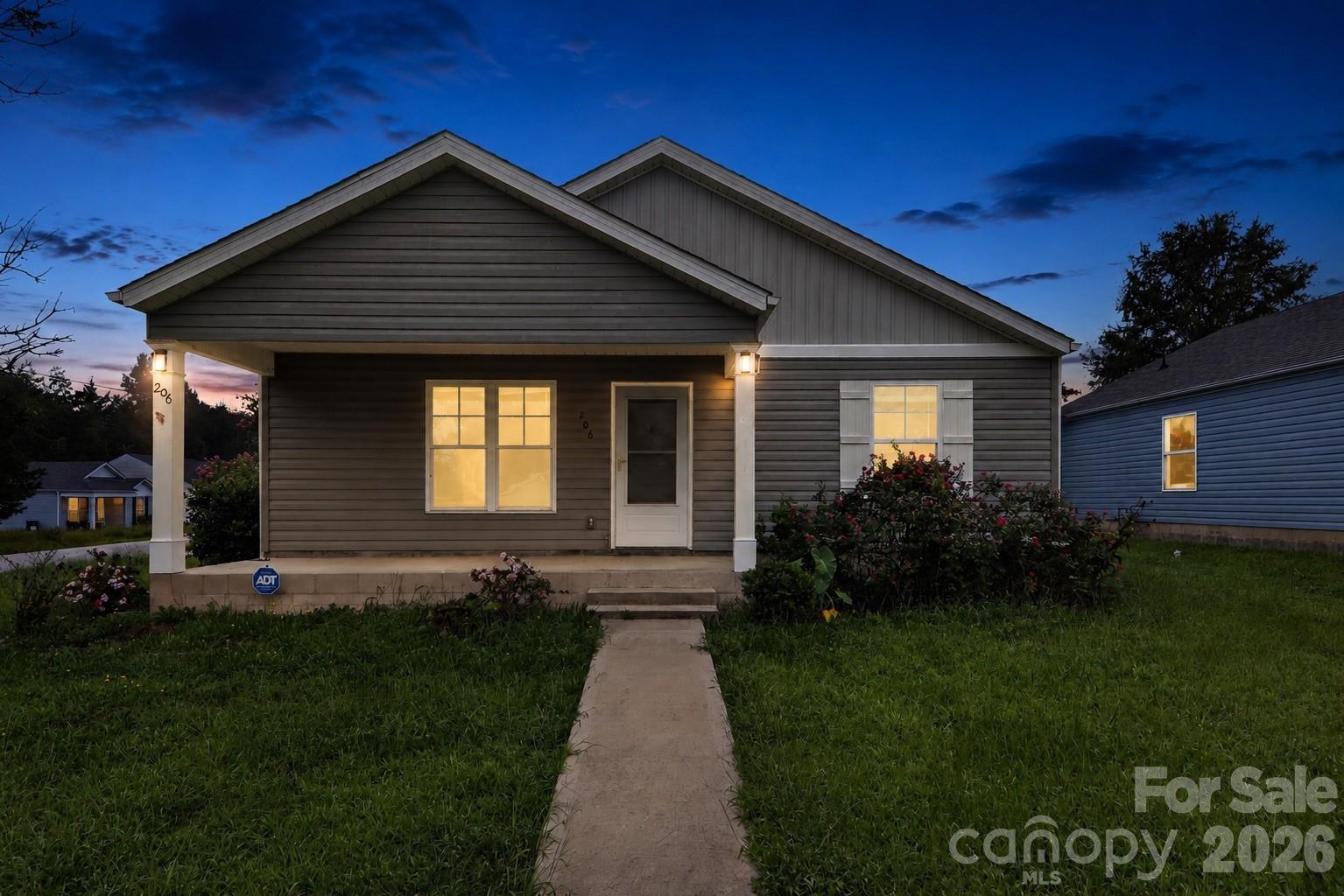 206 Dillon Drive — photo