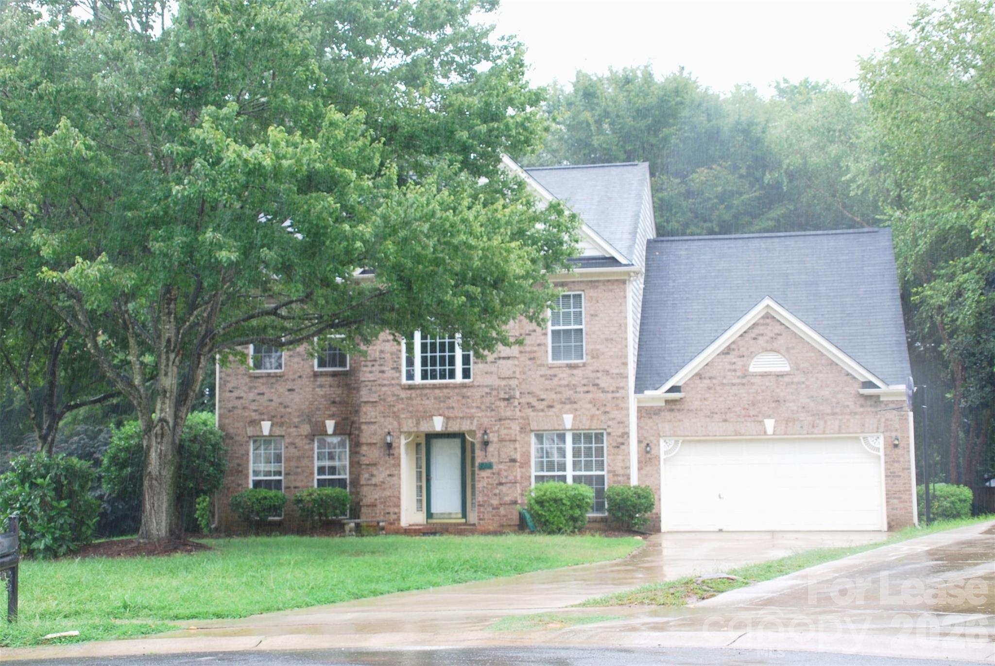 733 Meadow Lake Drive — photo