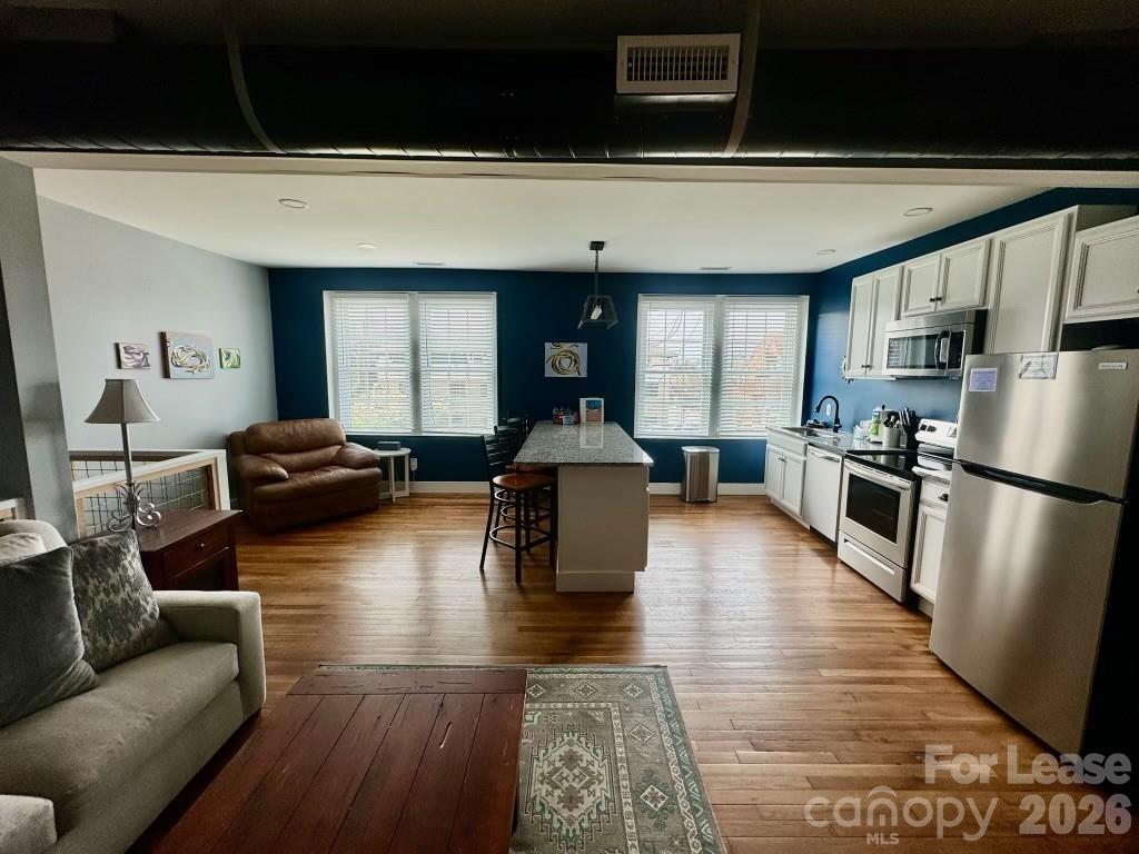 819 Harper Avenue Suite 200 — photo