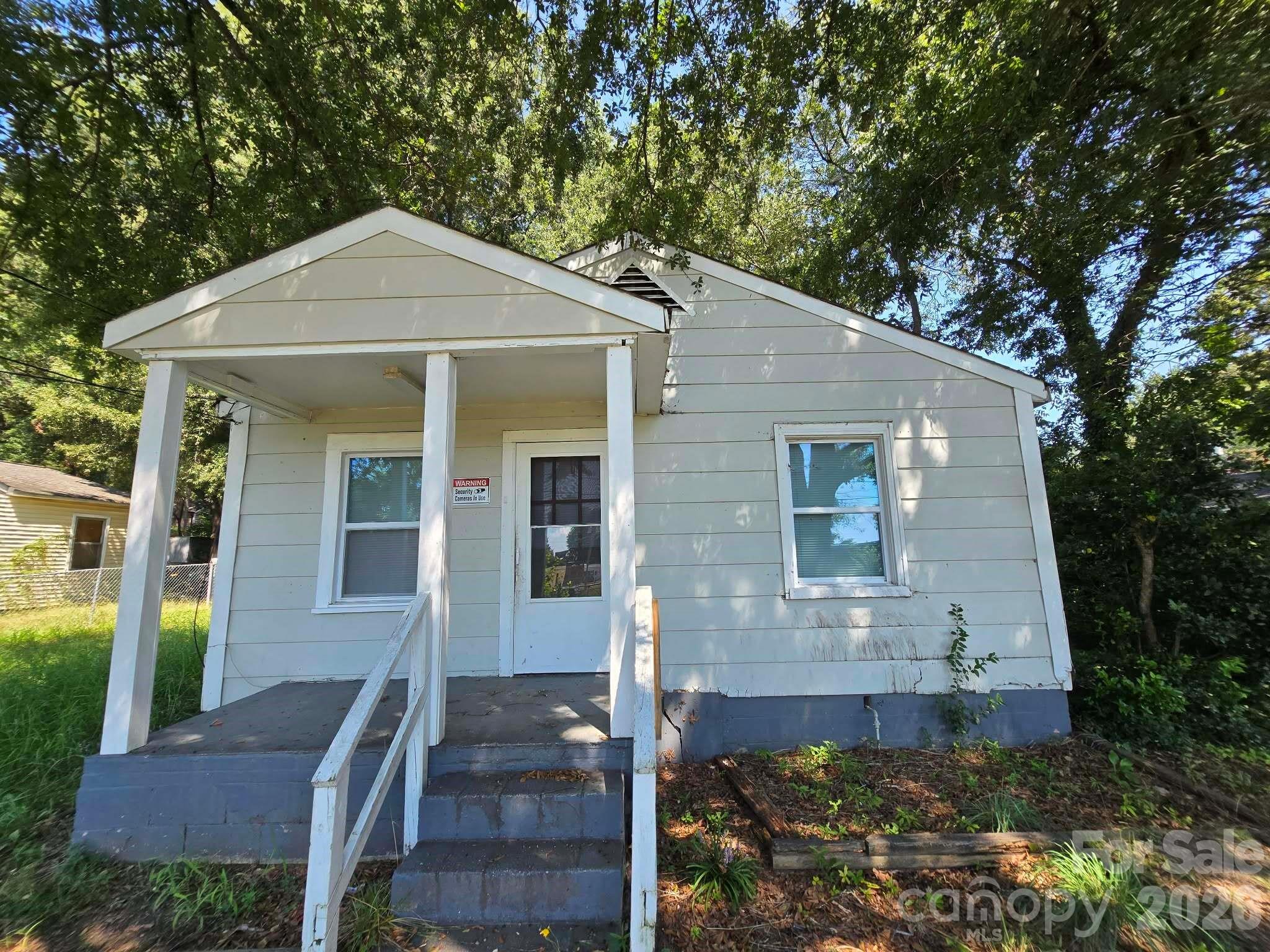 1404 Rosewood Lane — photo