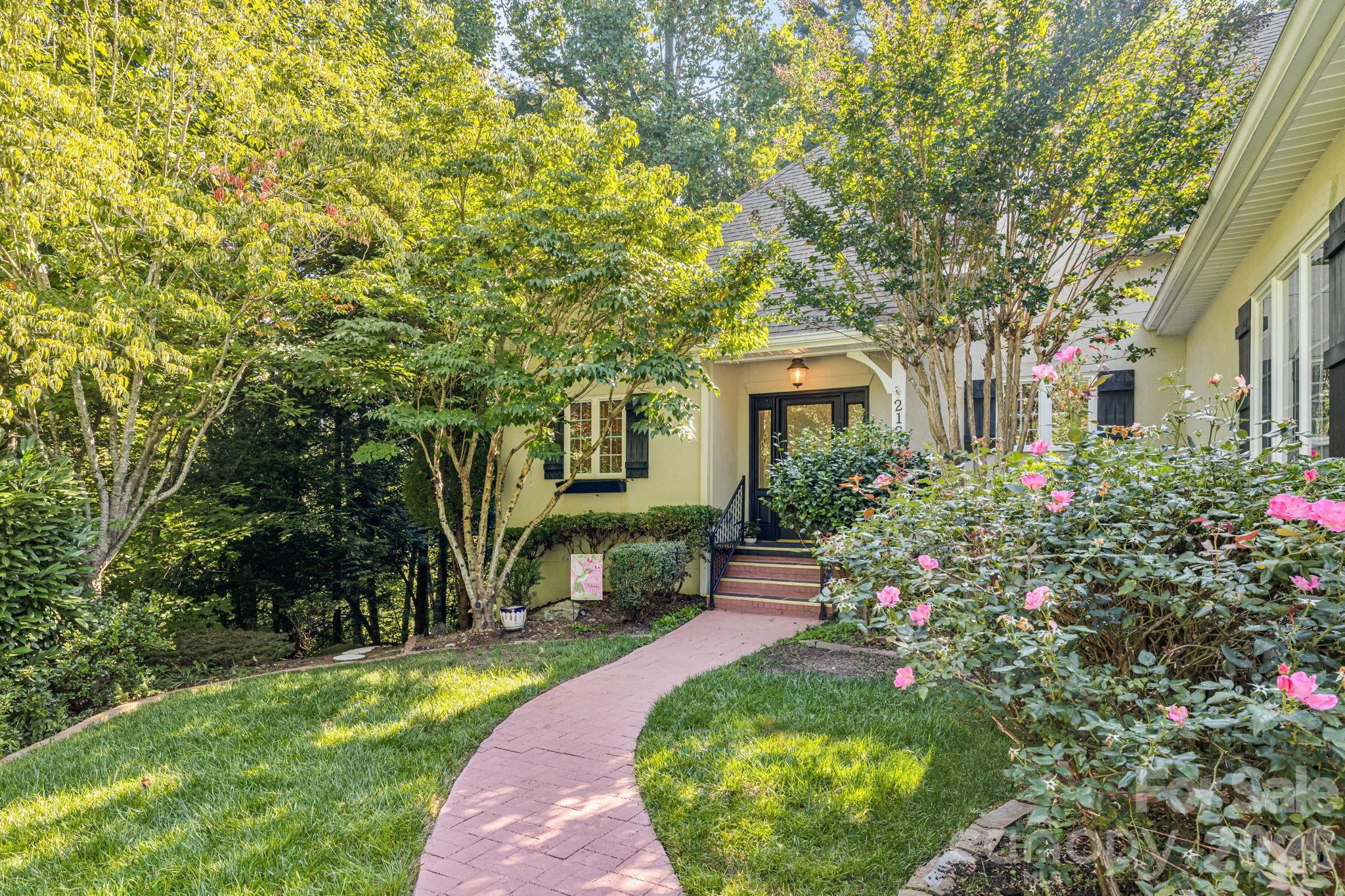 212 Carriage Springs Way — photo