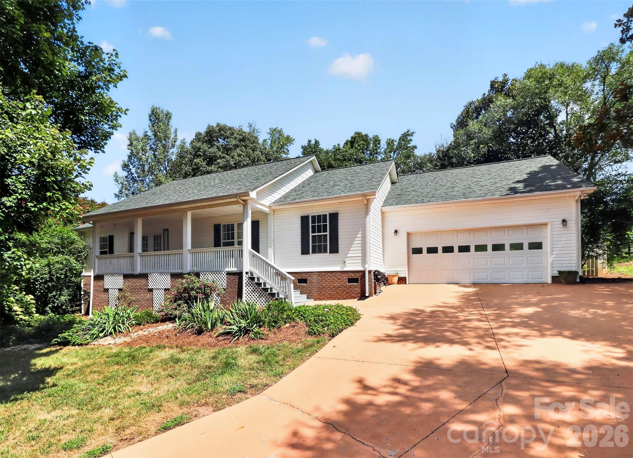 176 Toucan Road — photo