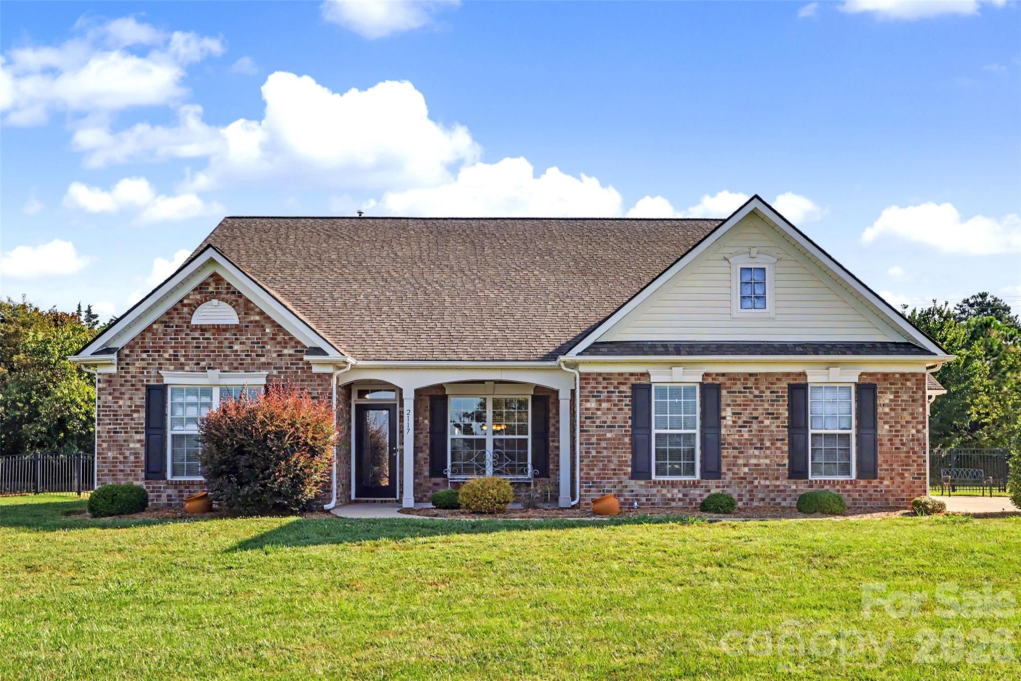 2117 Belle Regal Circle — photo