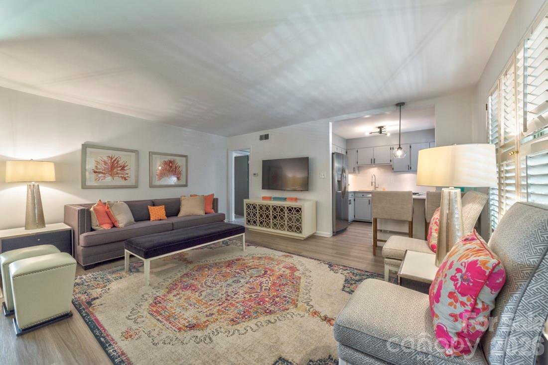 4604 Coronado Drive C — photo