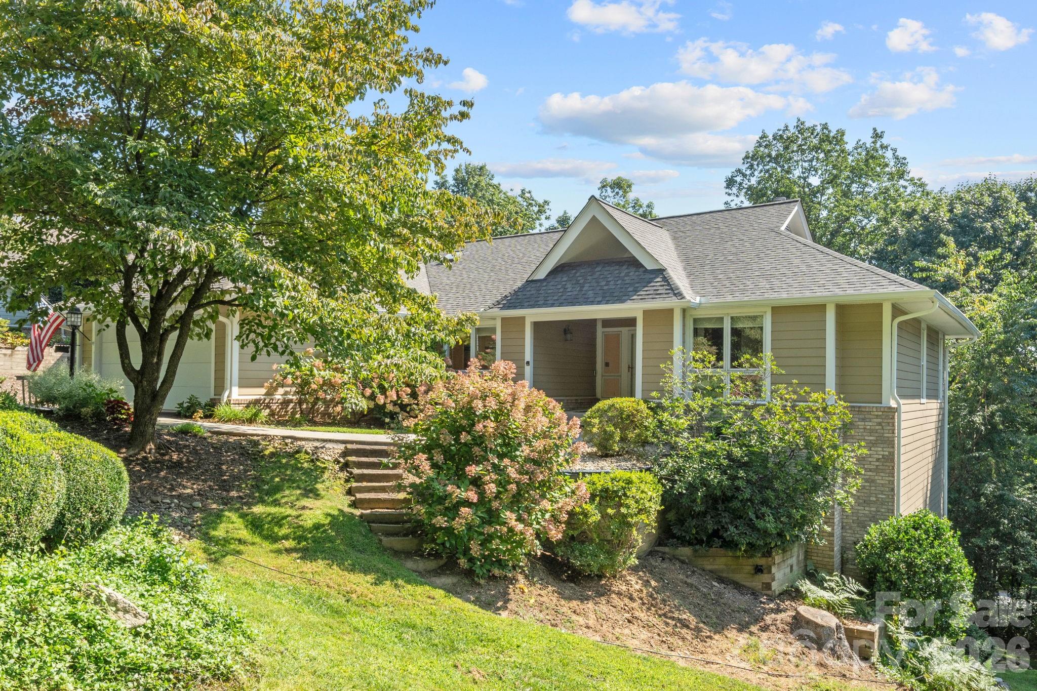 324 Dawnbrook Drive — photo