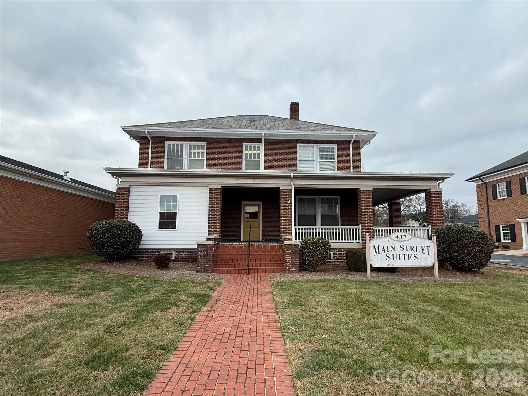 417 E Main Street 101 — photo