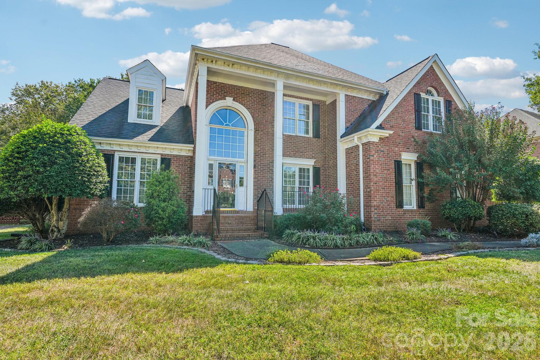 10204 Vixen Lane — photo
