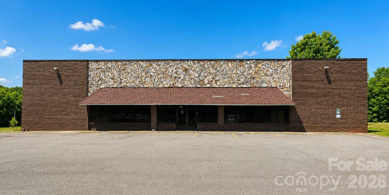 4826 E Fork Lane — photo