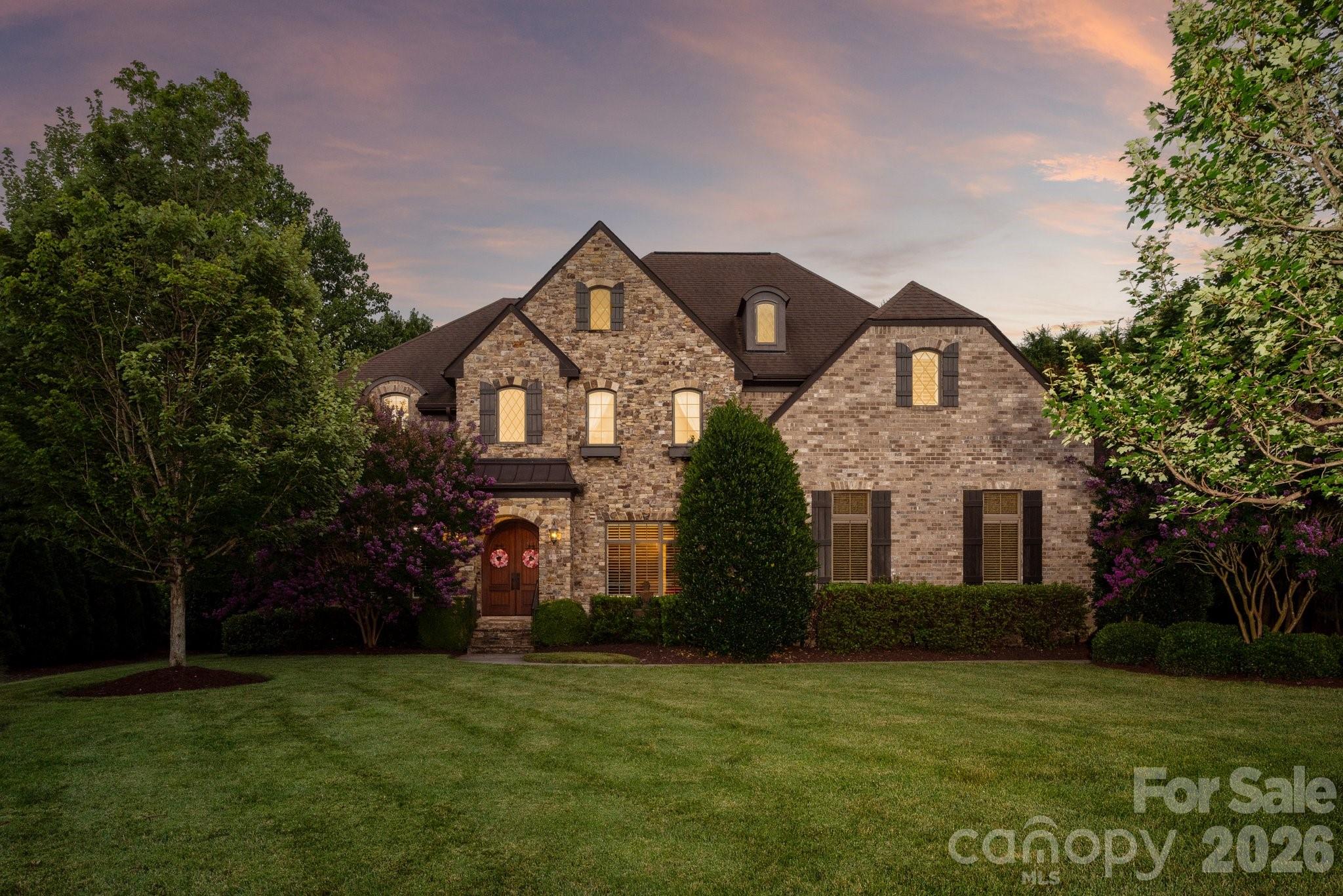 227 Glenmoor Drive — photo