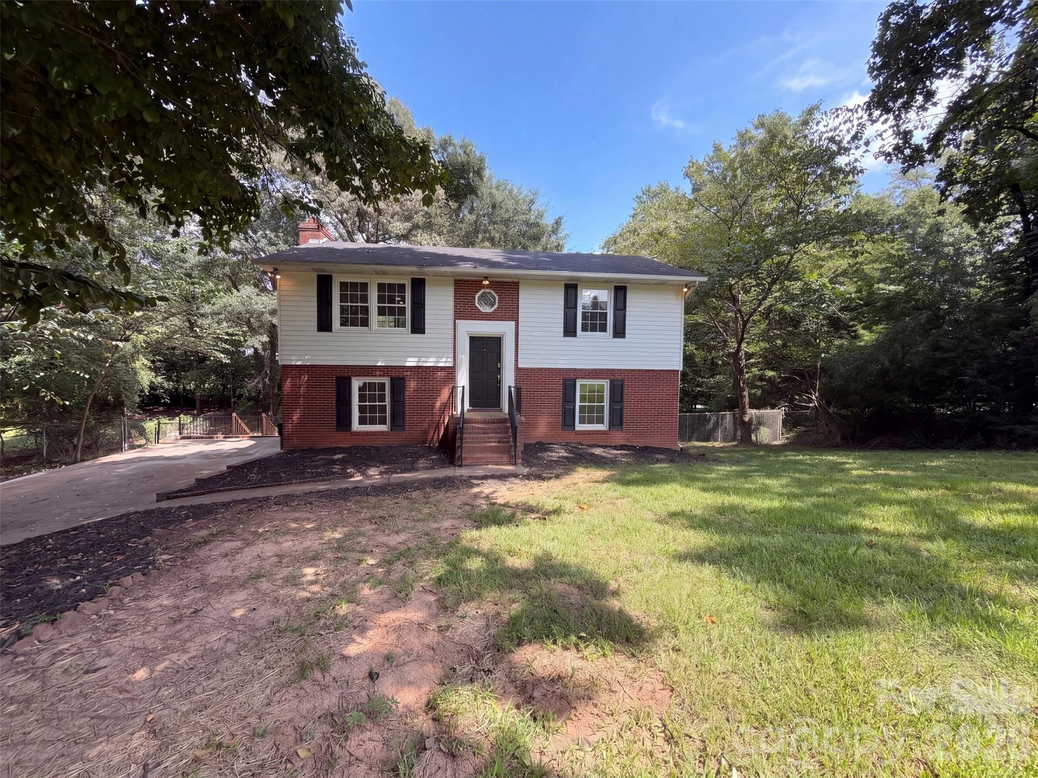 115 Redcoat Drive — photo