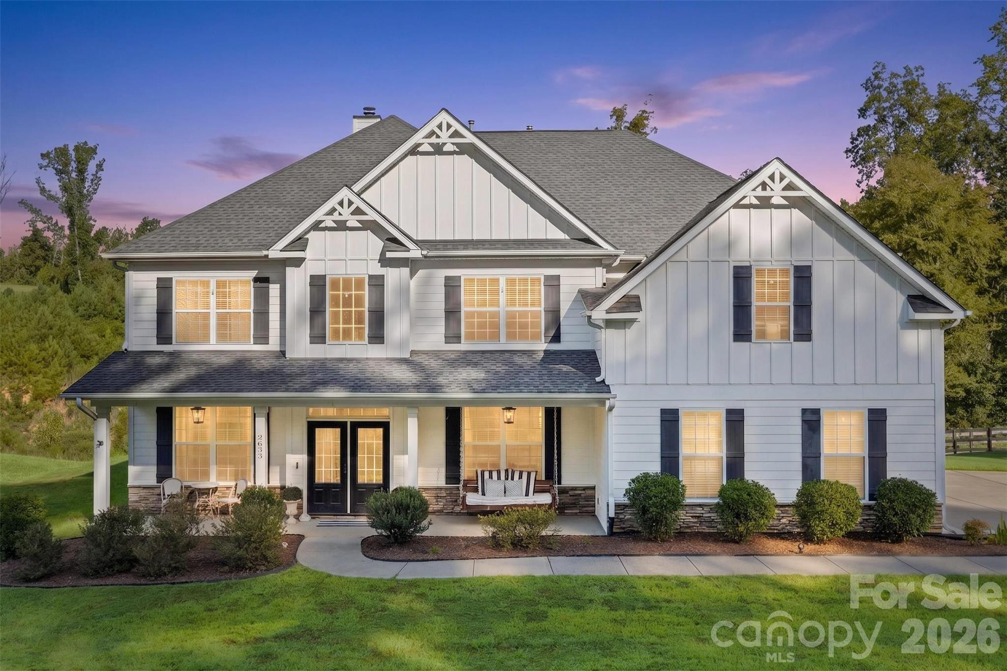 2633 Lakefront Drive — photo