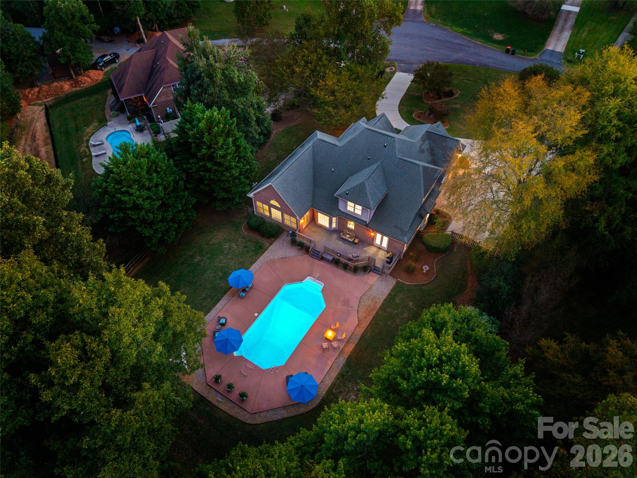 131 Summerfield Court — photo