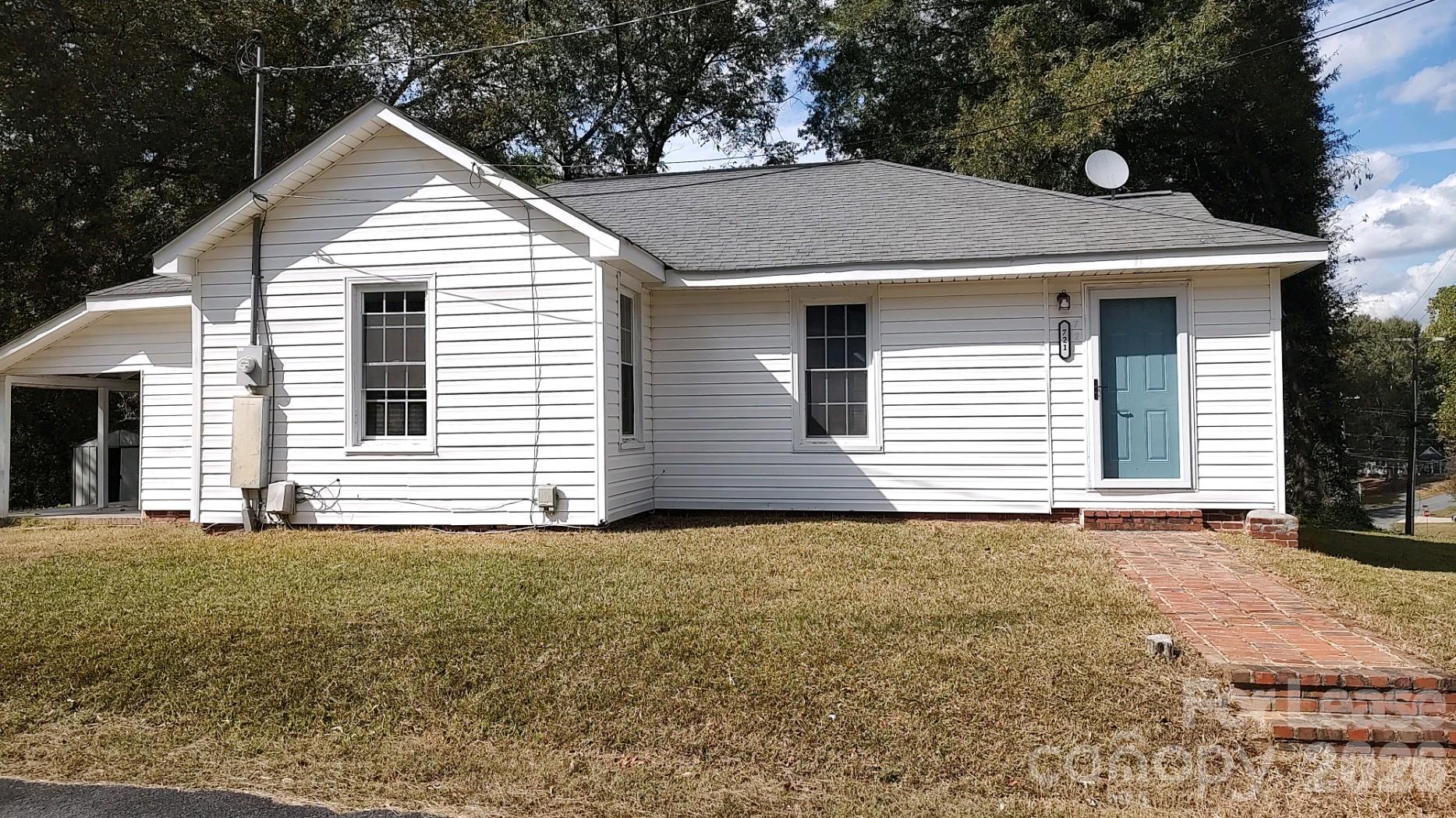 721 Broad Street — photo