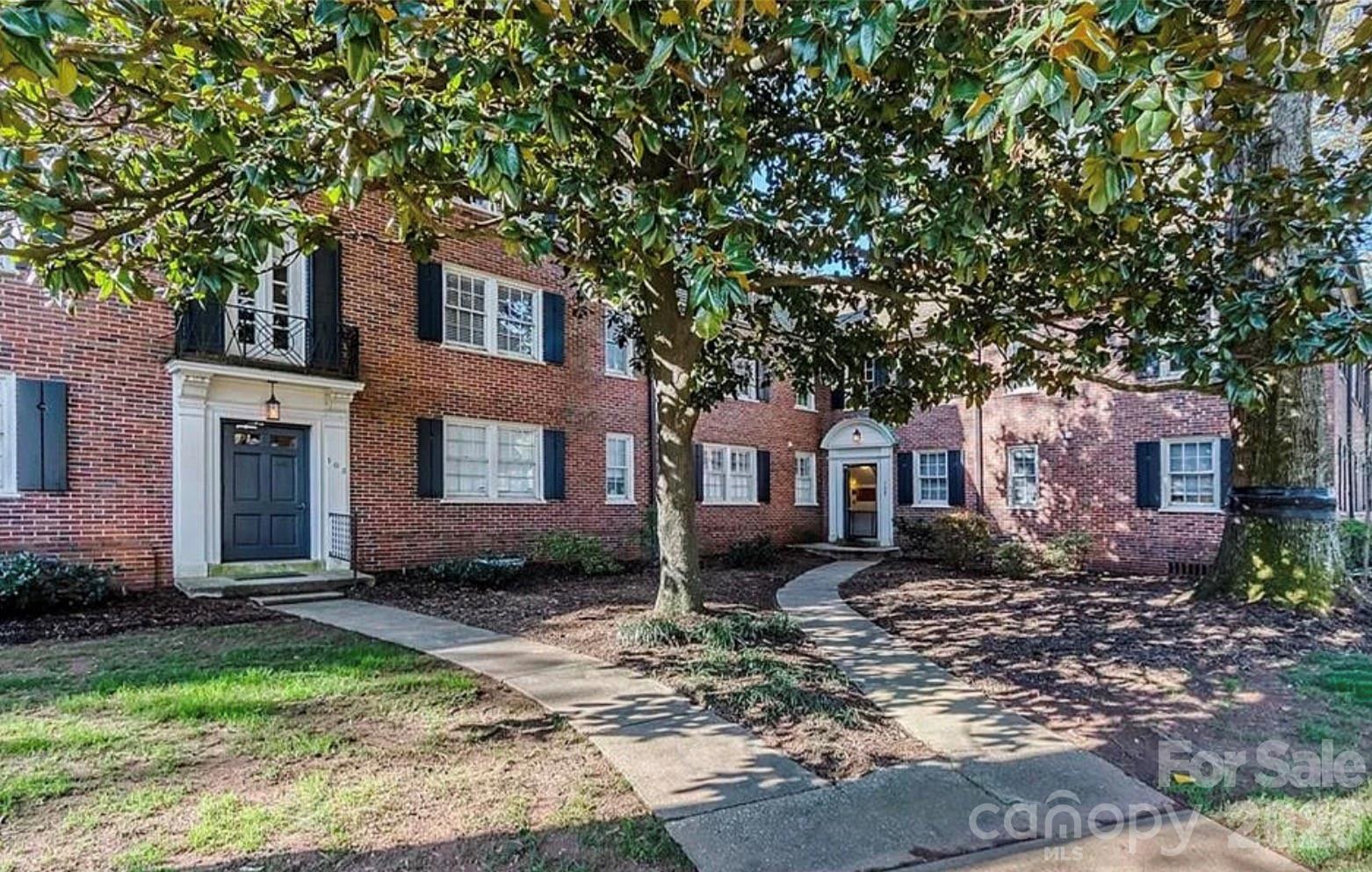 105 S Laurel Avenue 92B — photo