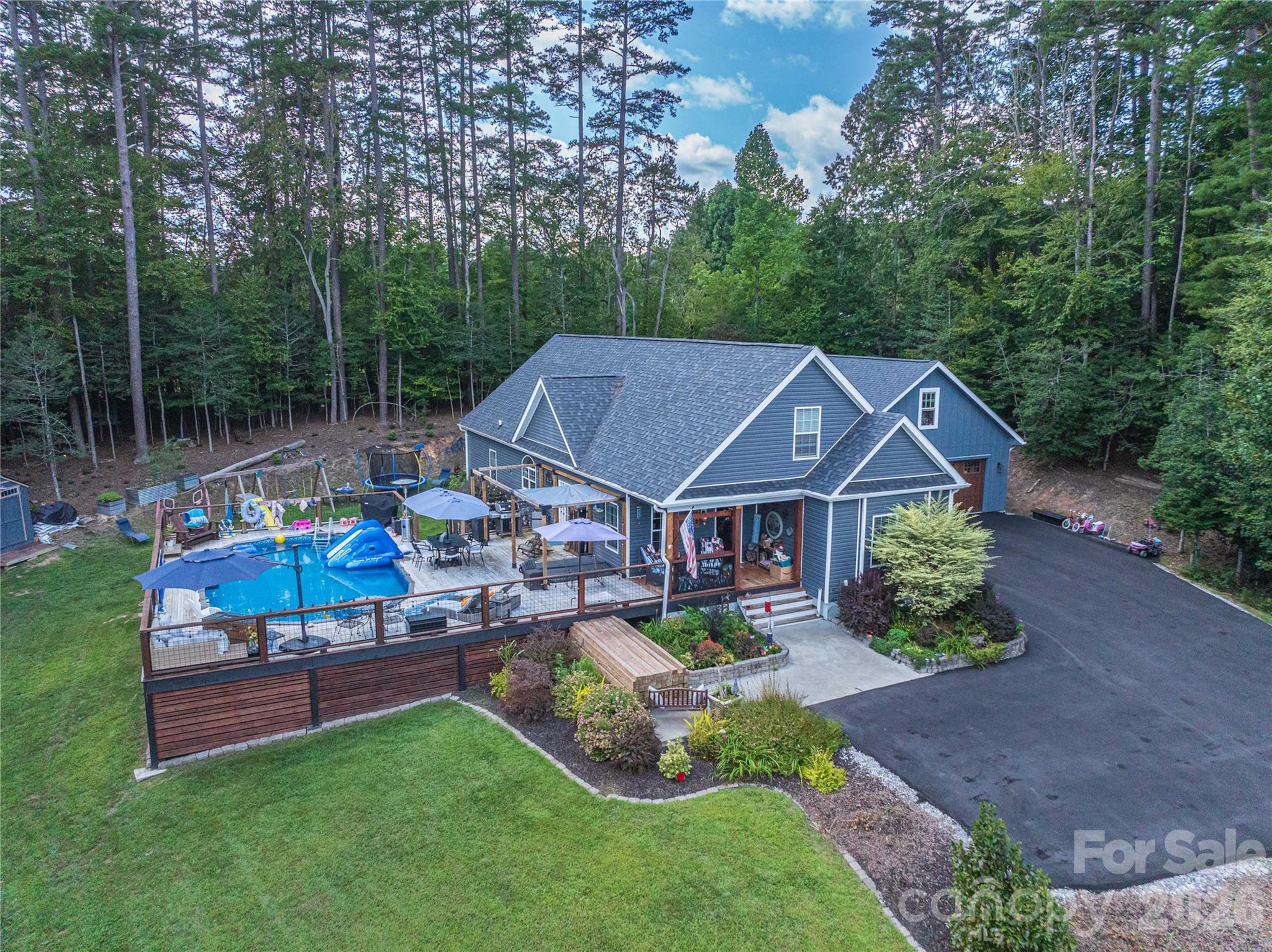 212 W Sunset Ridge Drive — photo