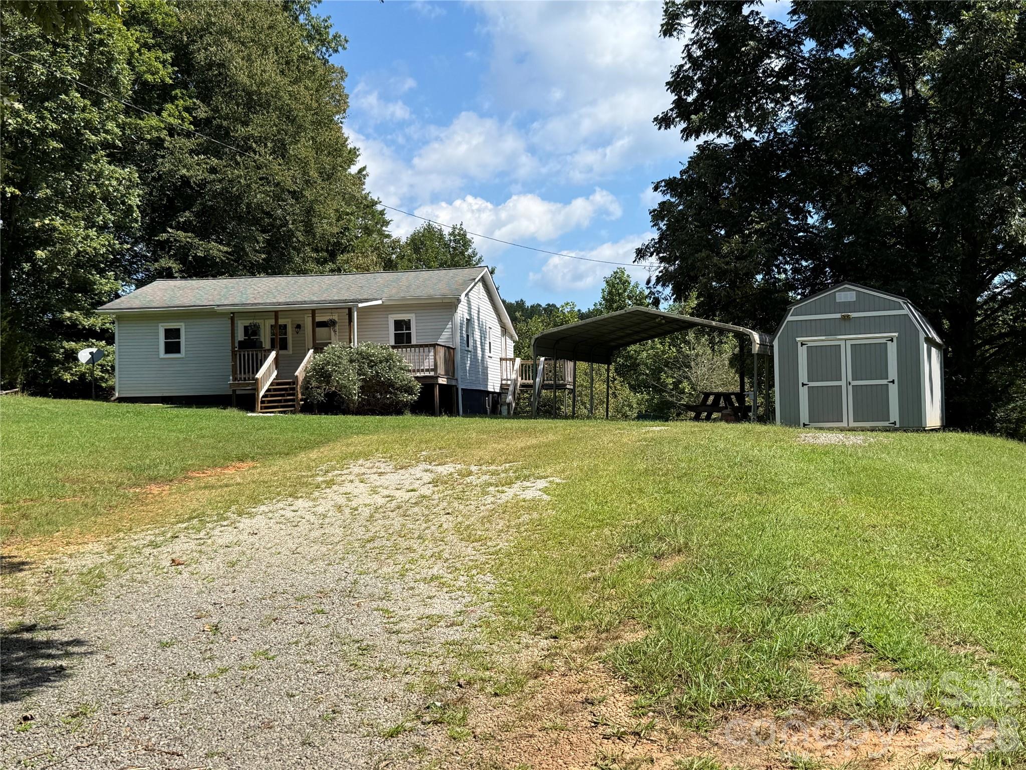 44 Oak Hill Road — photo