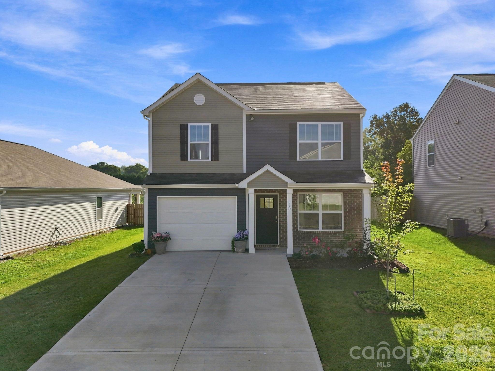 16 Madelyn Drive — photo