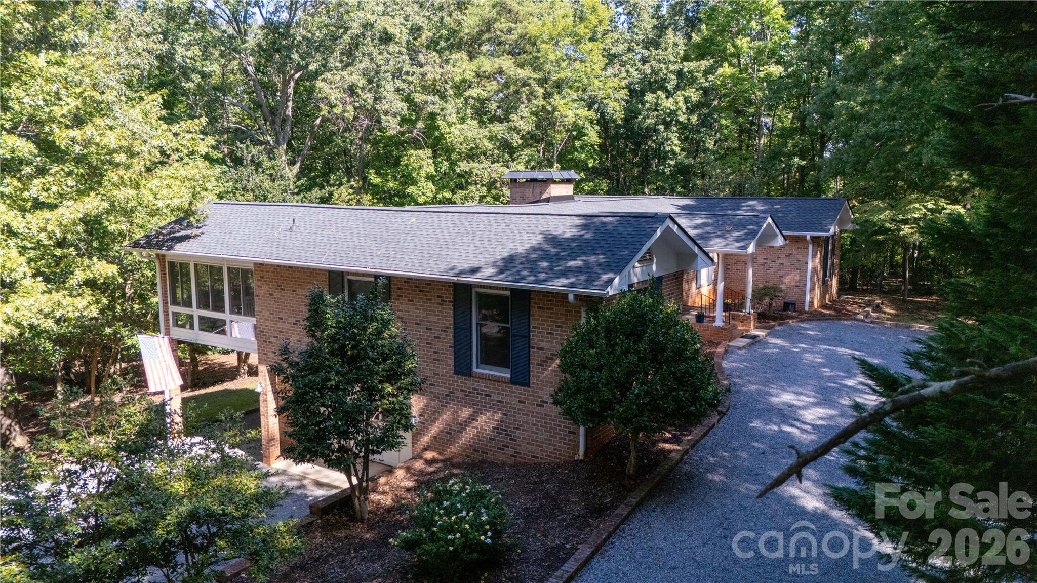 1137 Mountain Laurel Drive — photo