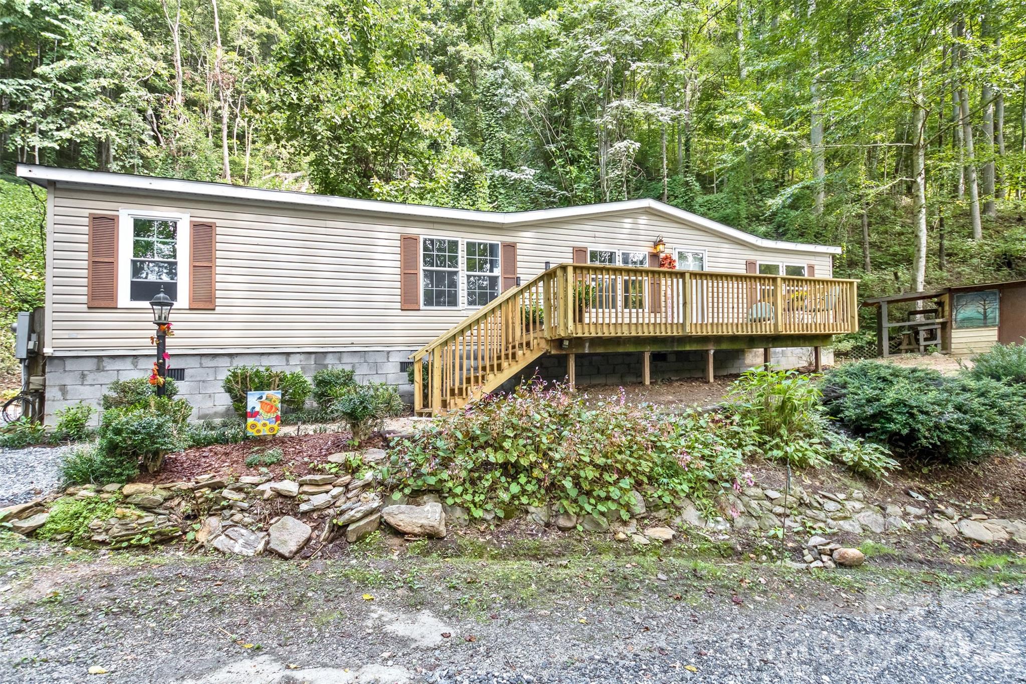 13 Cattail Drive — photo