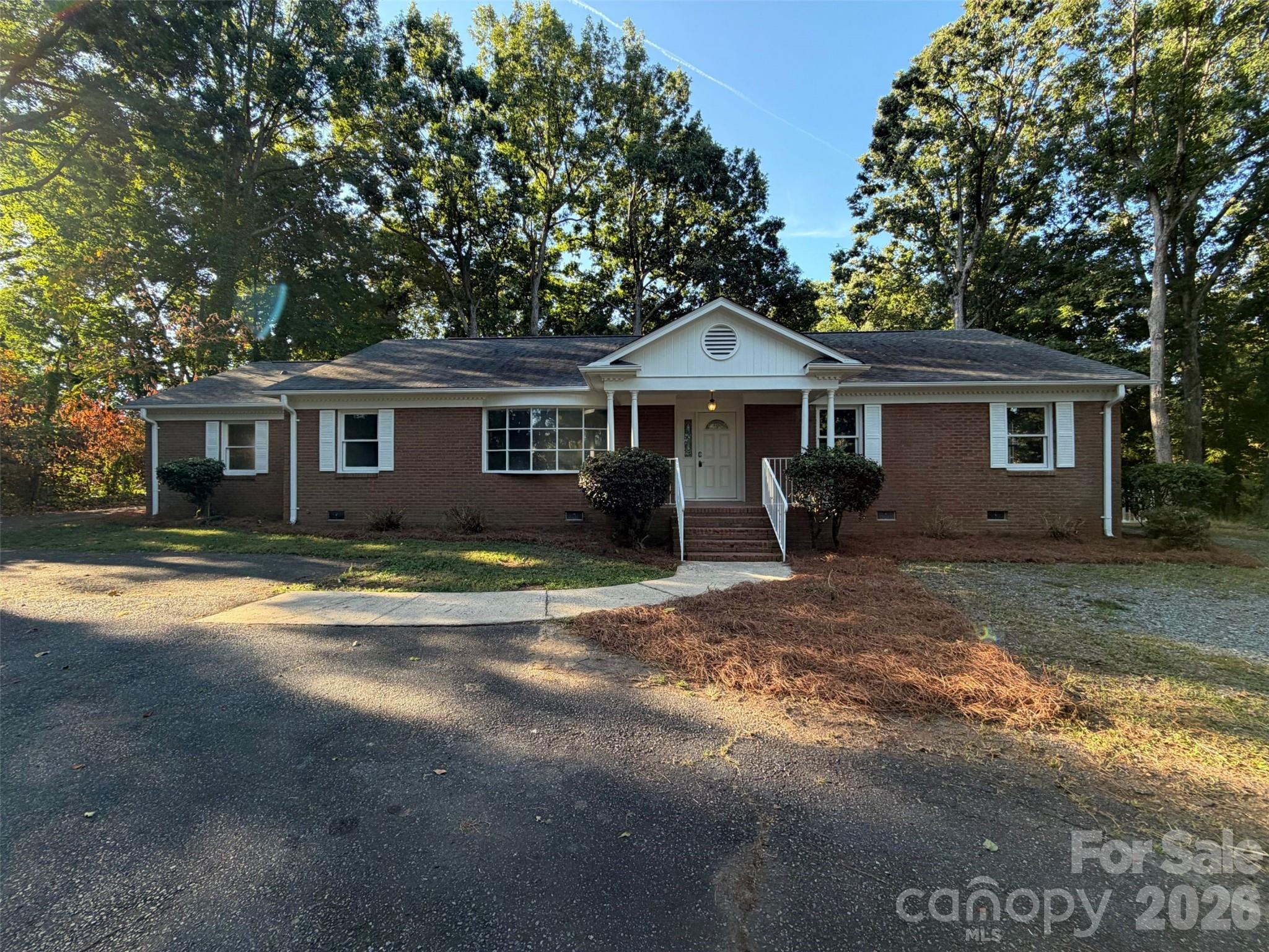 1524 Mt Holly Huntersville Road — photo