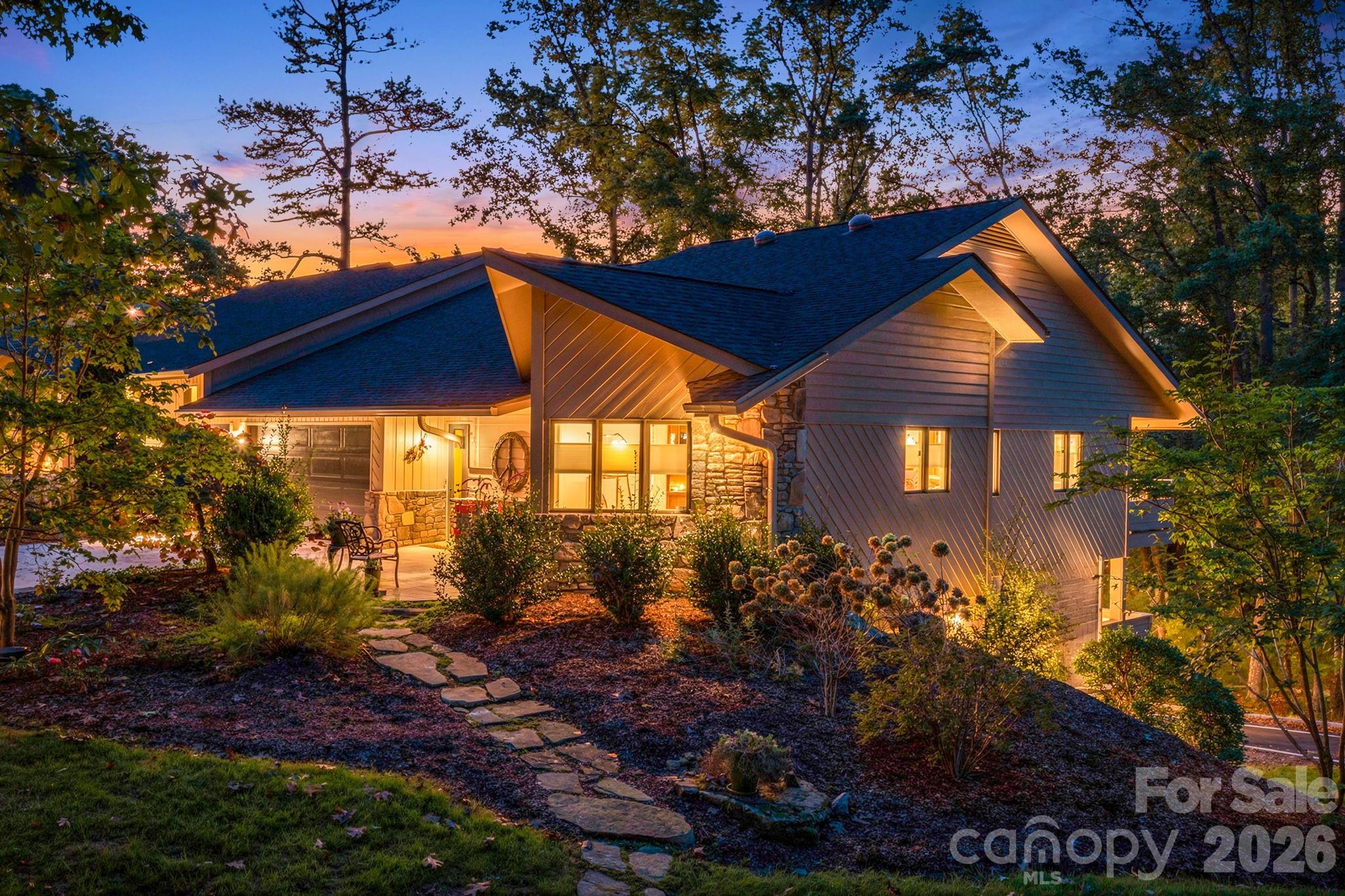 1702 Timber Trail — photo