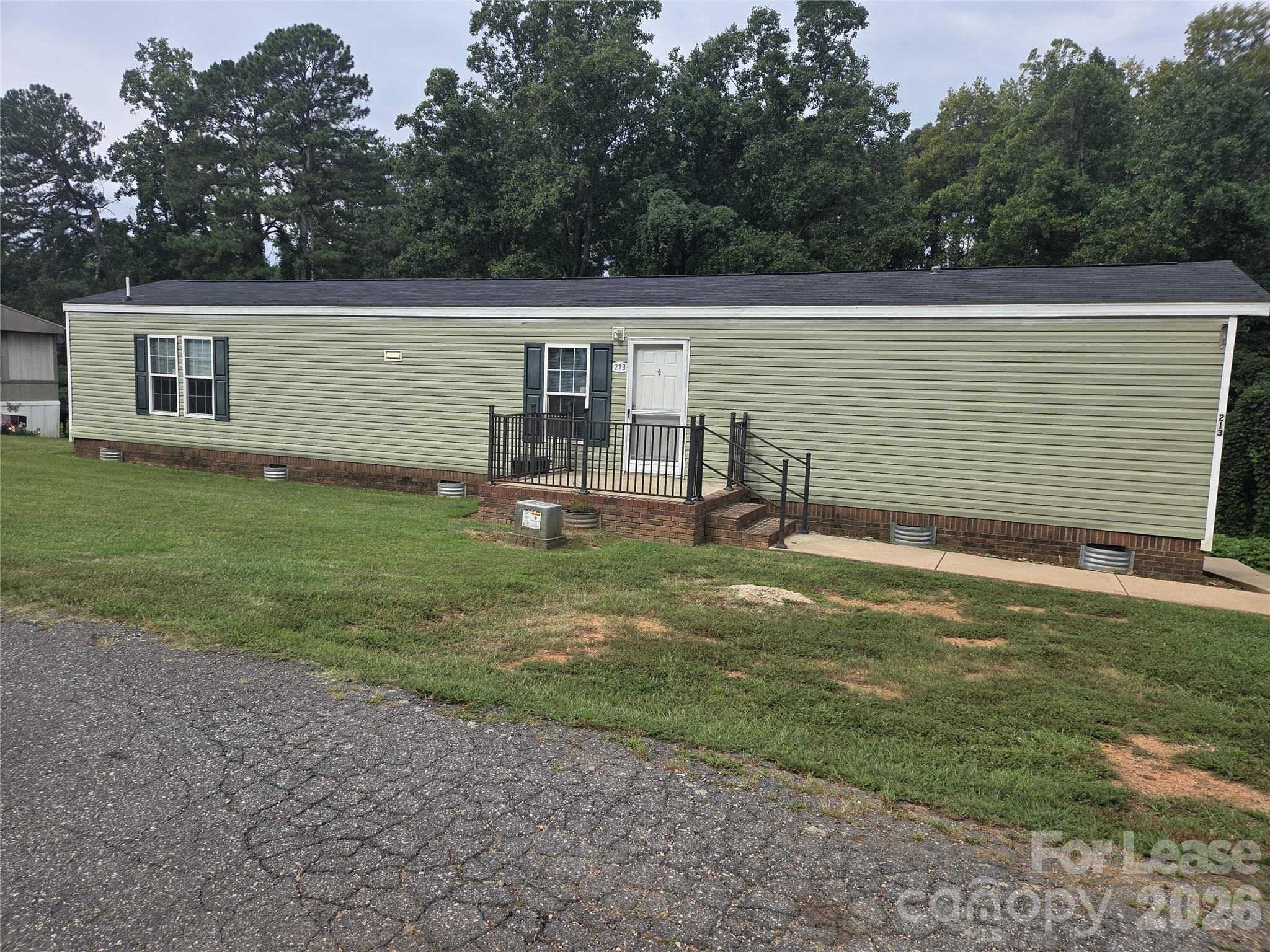 213 Kimberly Circle — photo