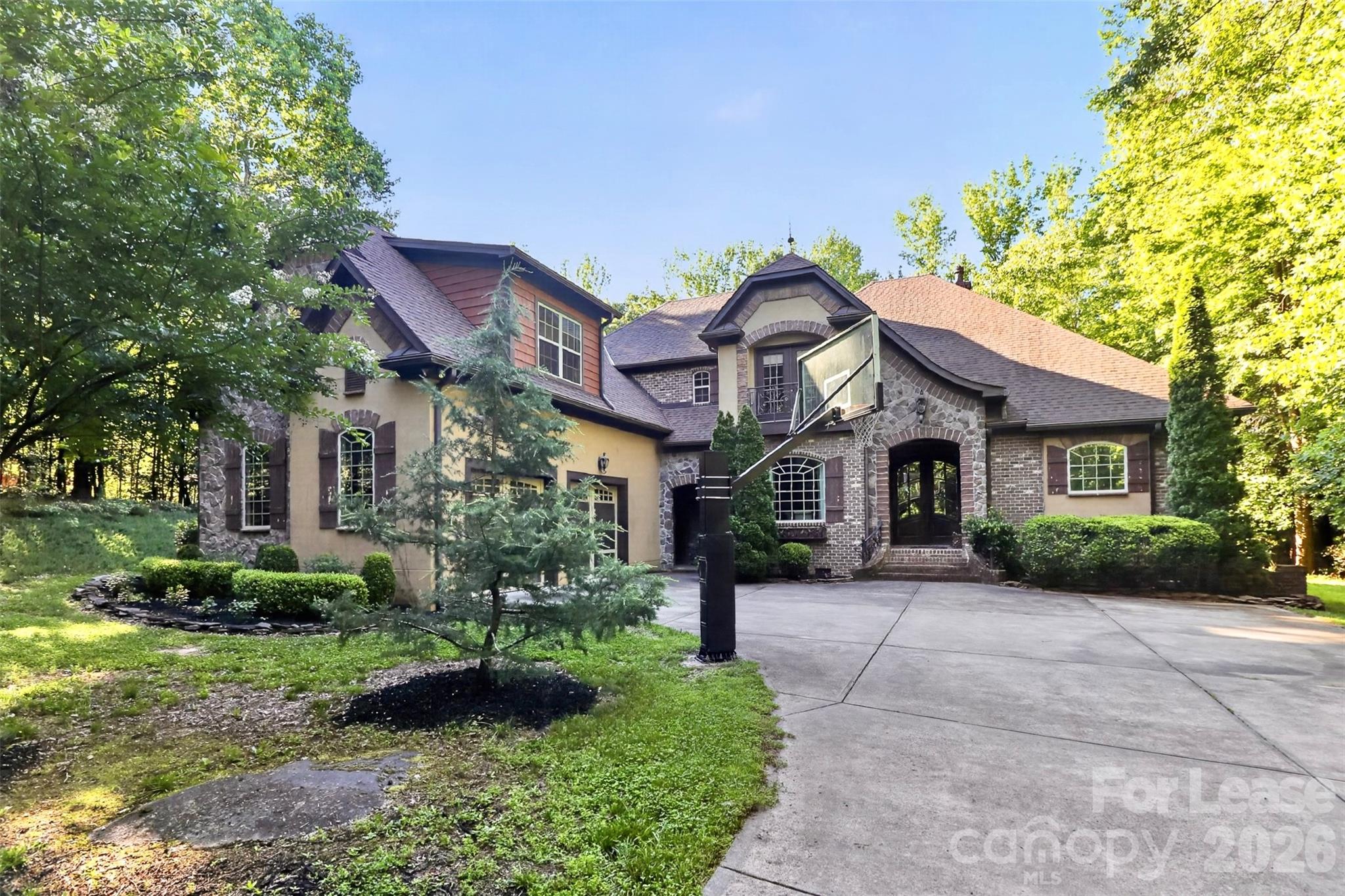 6031 Greystone Drive — photo