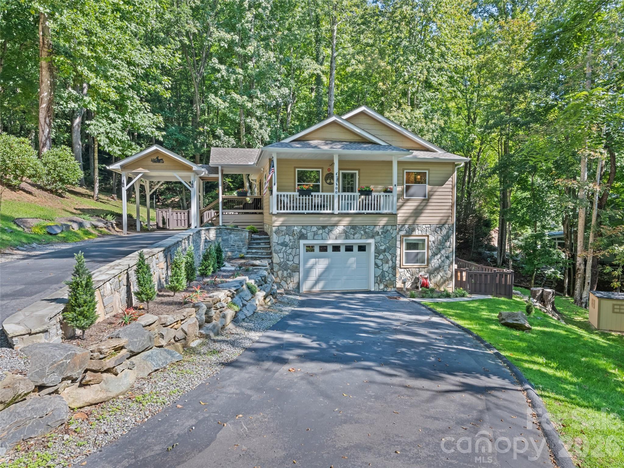 100 Loafer Lane — photo