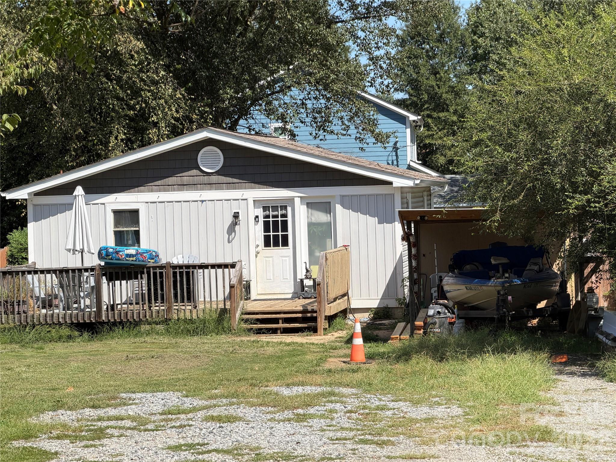 2604 Mcgill Street — photo