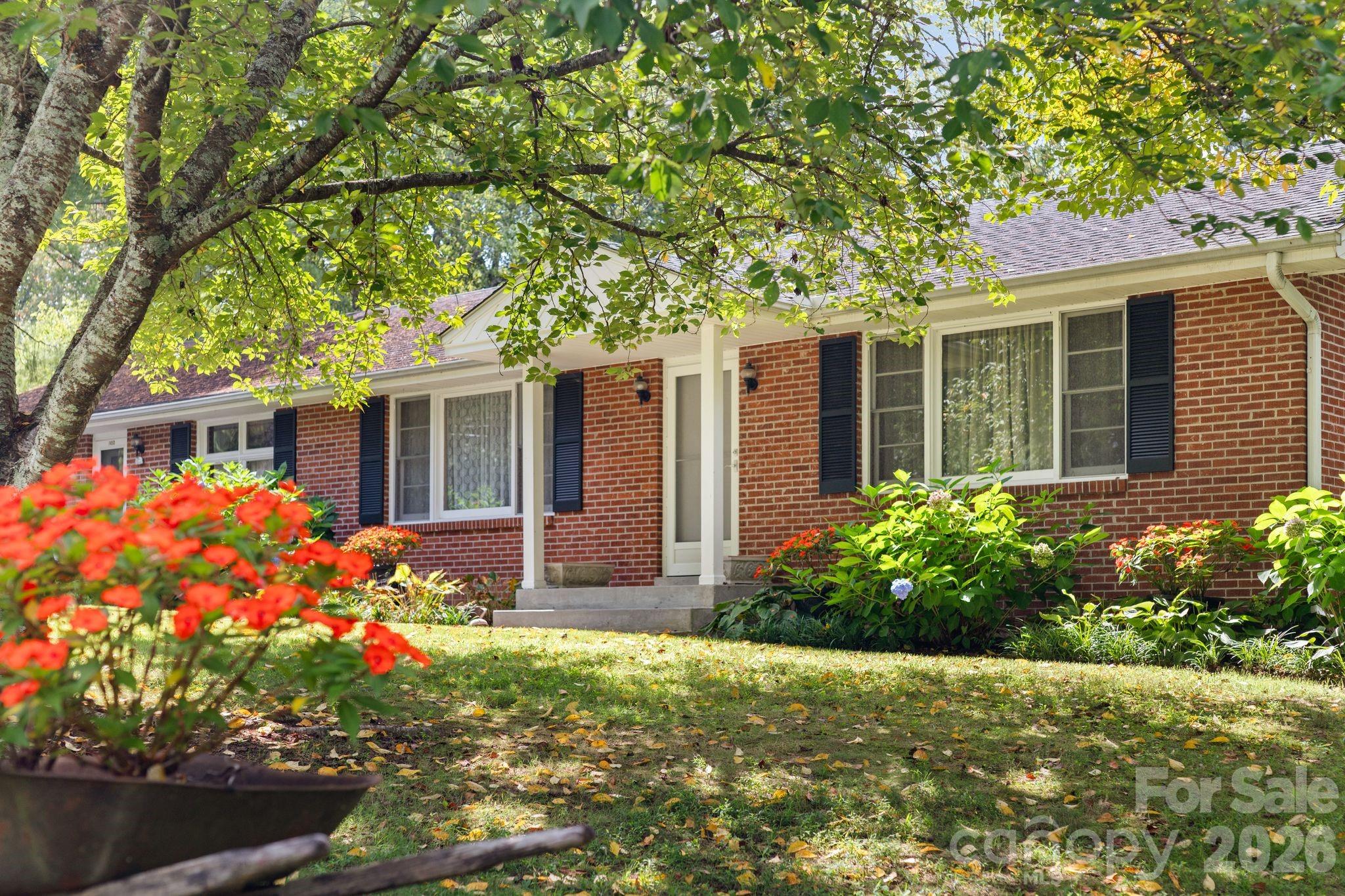 1450 Howard Gap Road — photo