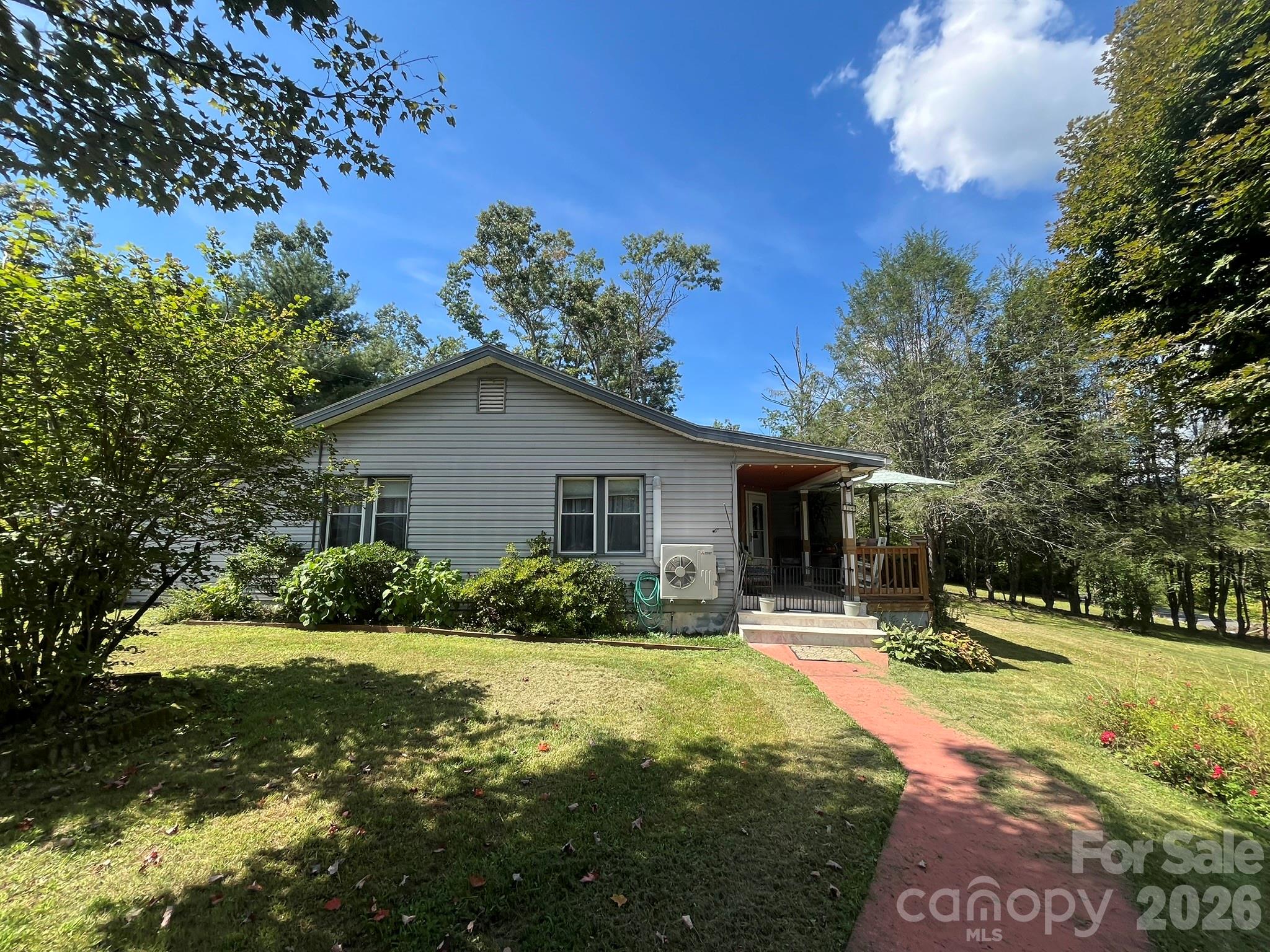74 Vaughn Road — photo