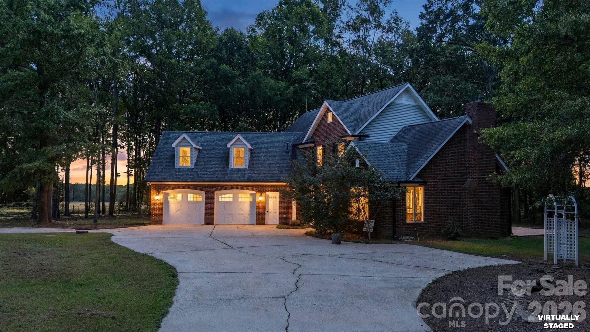 1517 Helms Short Cut Road — photo