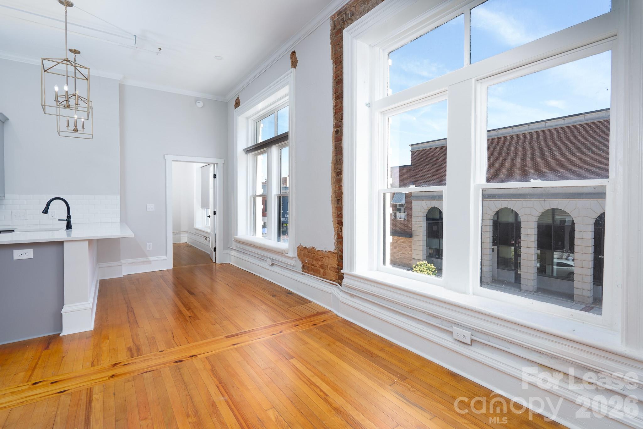 52 Union Street S 205 — photo