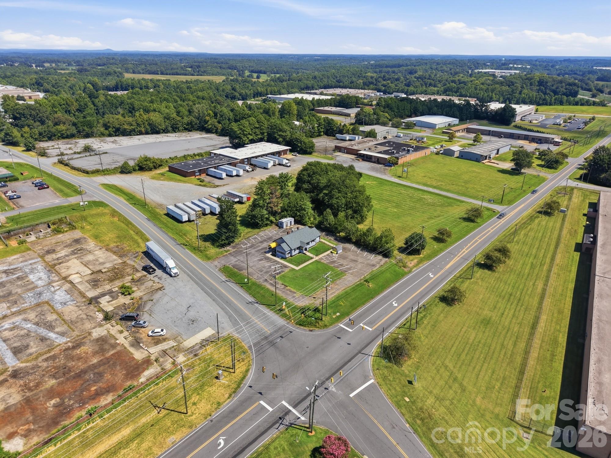1801 Conover Boulevard E, Conover, NC 28613 — photo 2